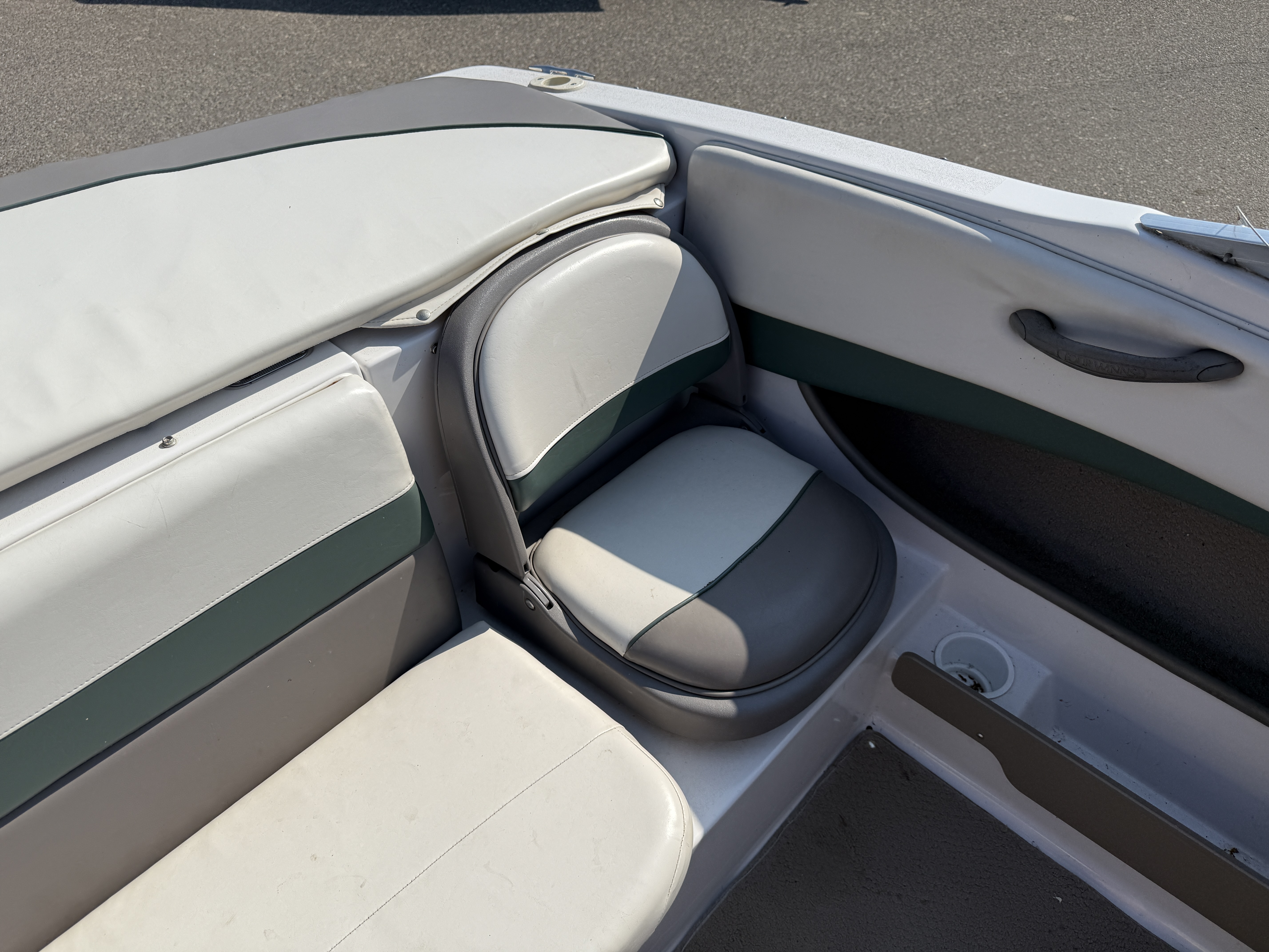 2001 Four Winns 180 HORIZON - Photo 11