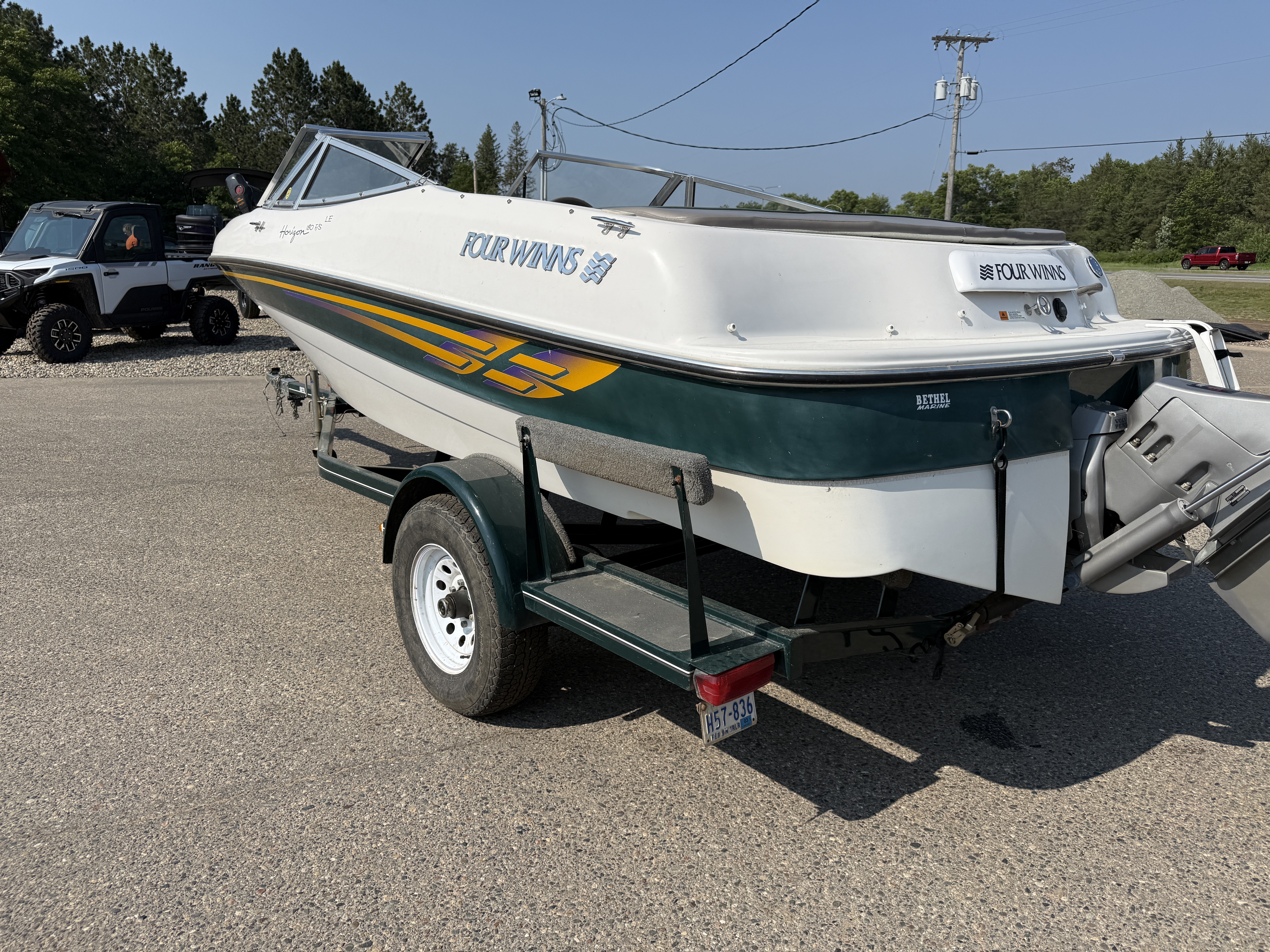 2001 Four Winns 180 HORIZON - Photo 2