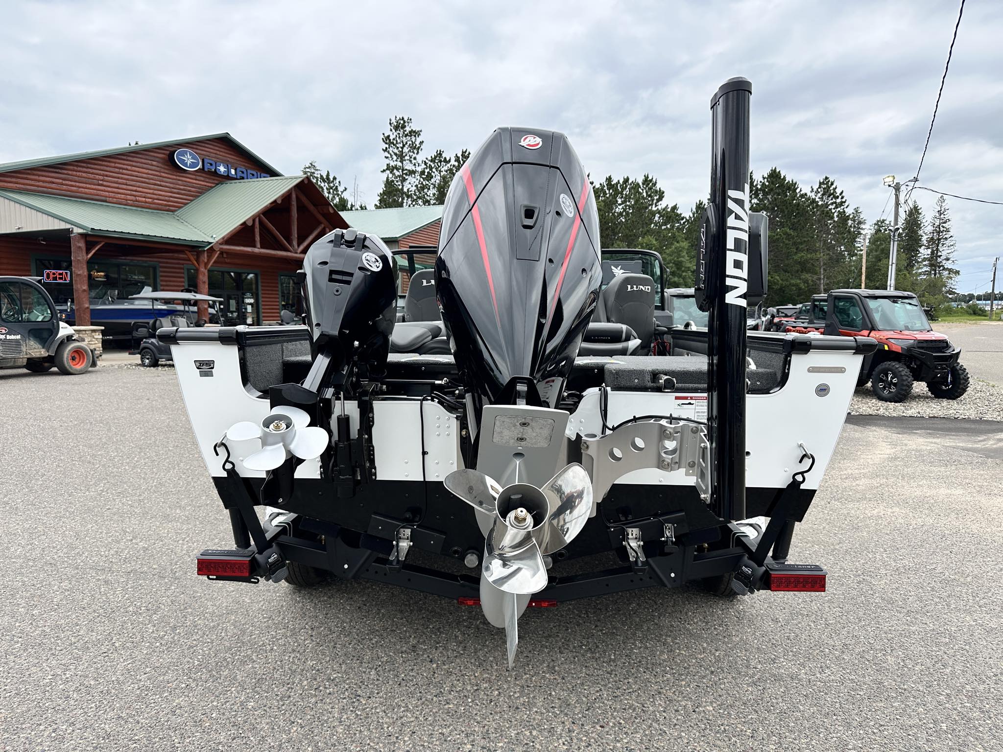2025 Lund 1975 PRO V - Photo 7