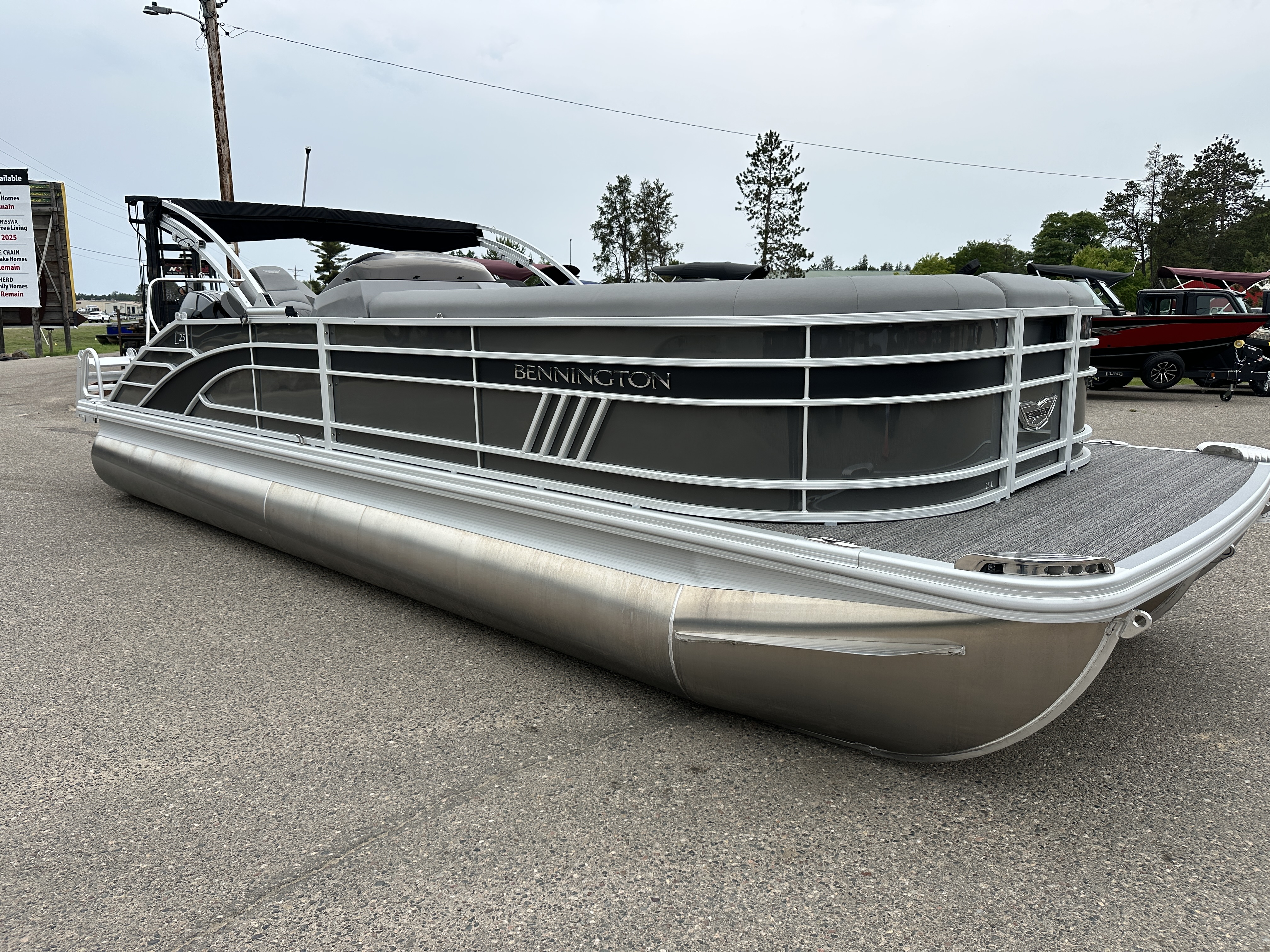2024 Bennington 25 LSB W/ 300 MERC - Photo 6