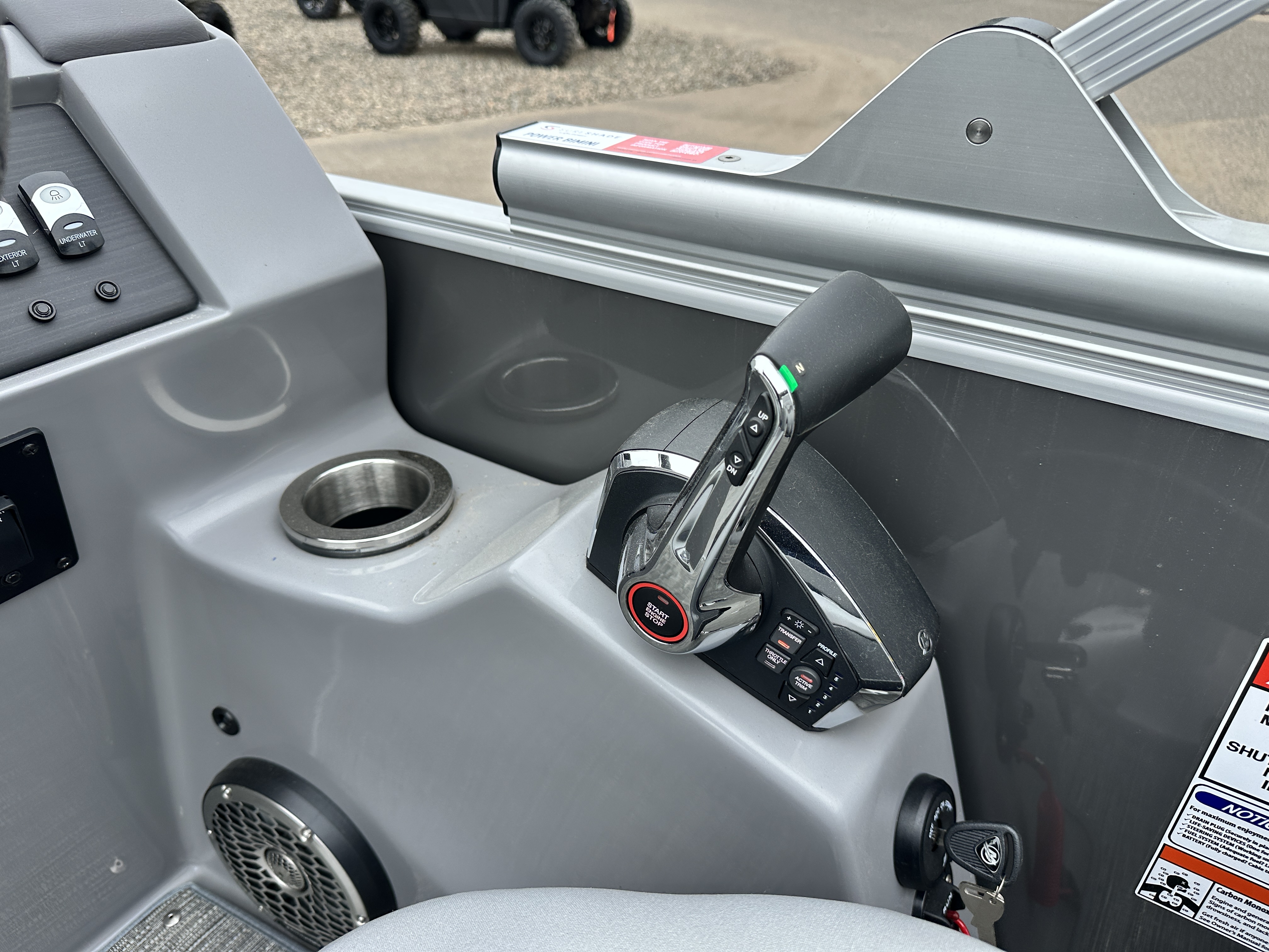 2024 Bennington 25 LSB W/ 300 MERC - Photo 11