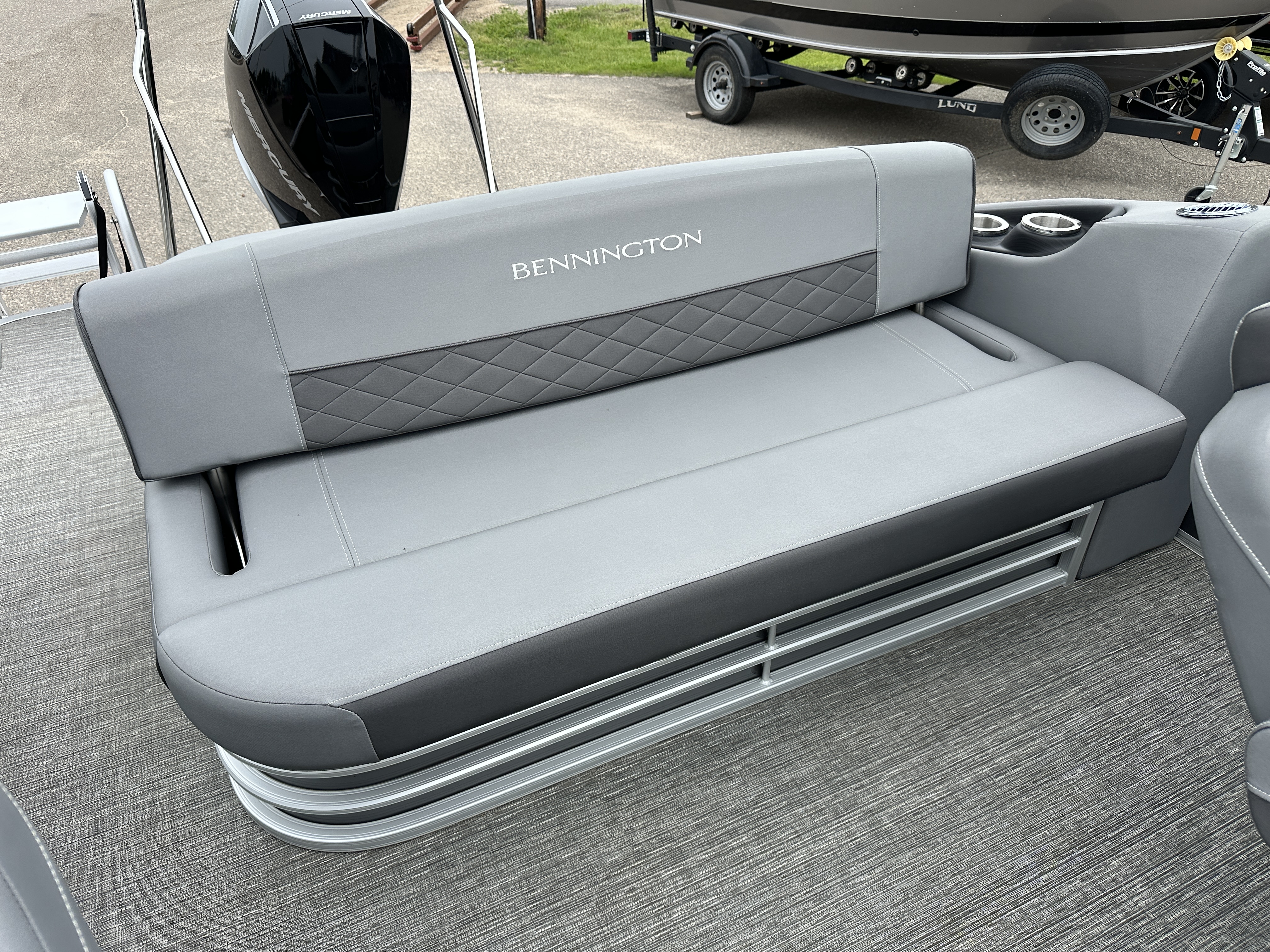2024 Bennington 25 LSB W/ 300 MERC - Photo 14