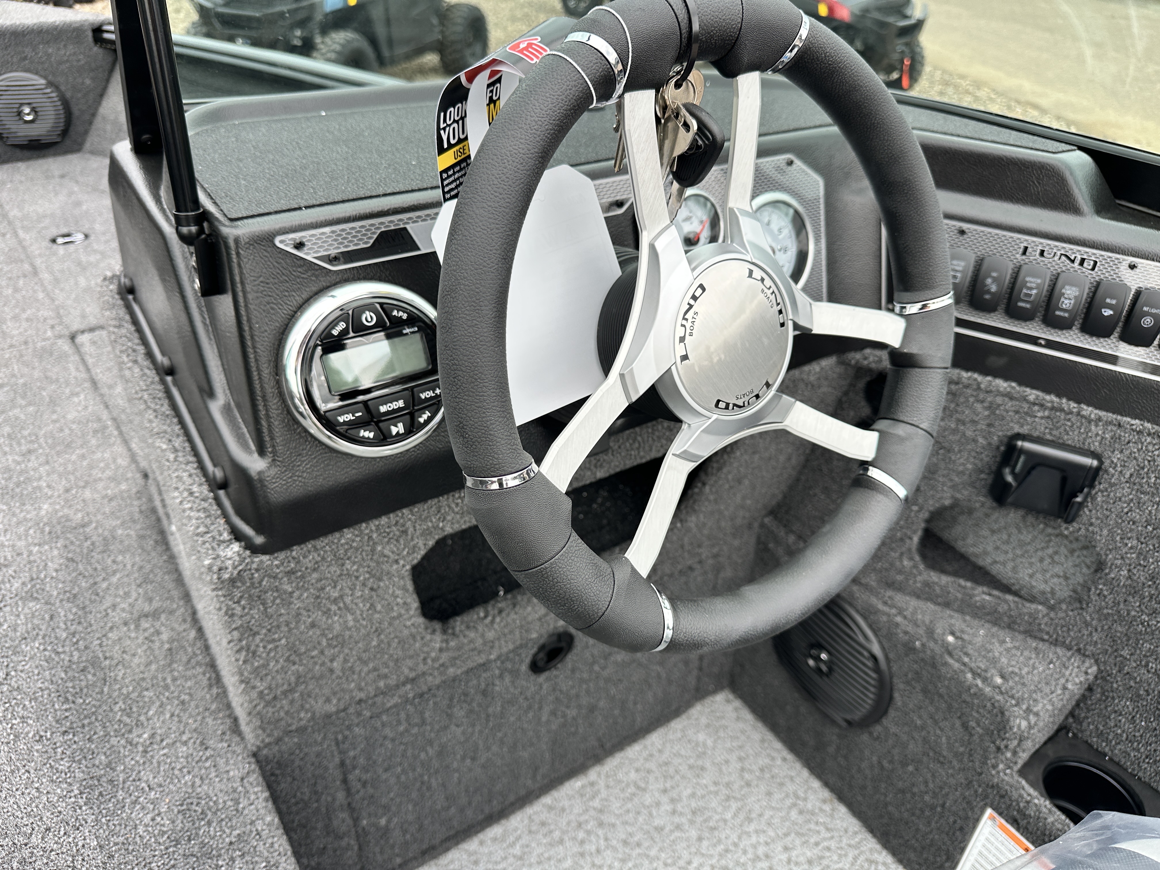 2025 Lund Impact XS 1875 Sport - Photo 17