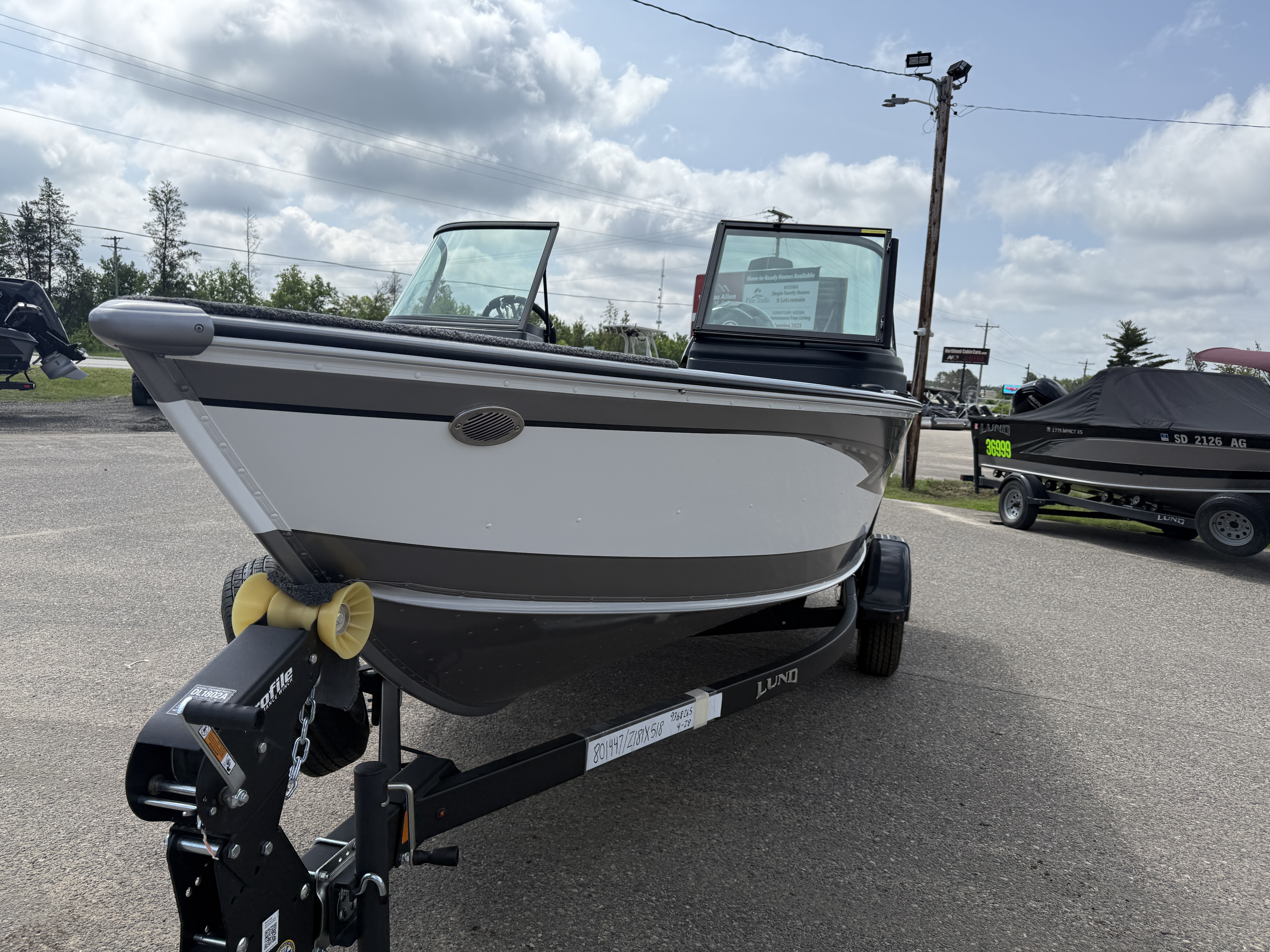 2025 Lund 1875 IMPACT XS - Photo 8