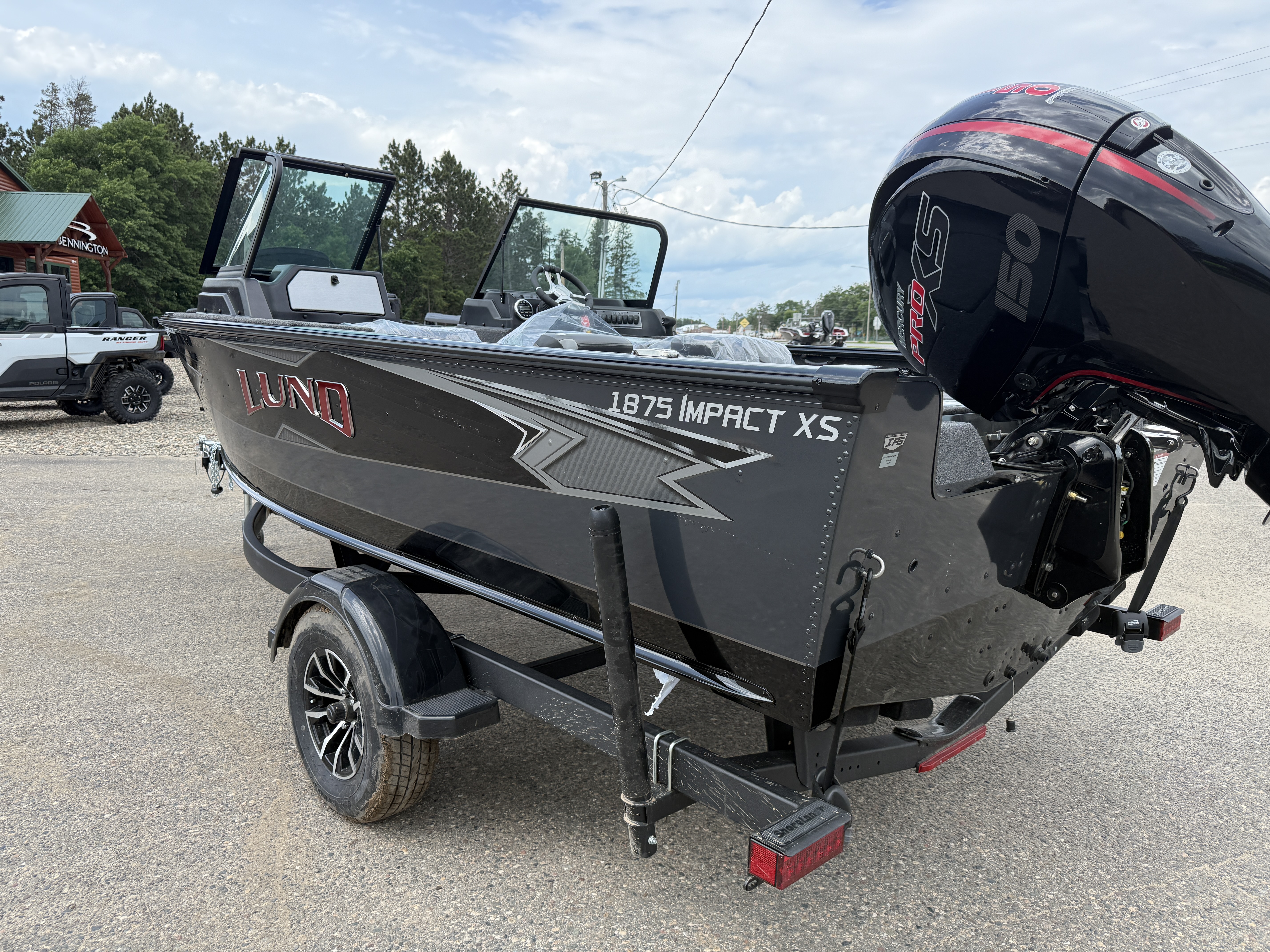 2025 Lund Impact XS 1875 Sport - Photo 2