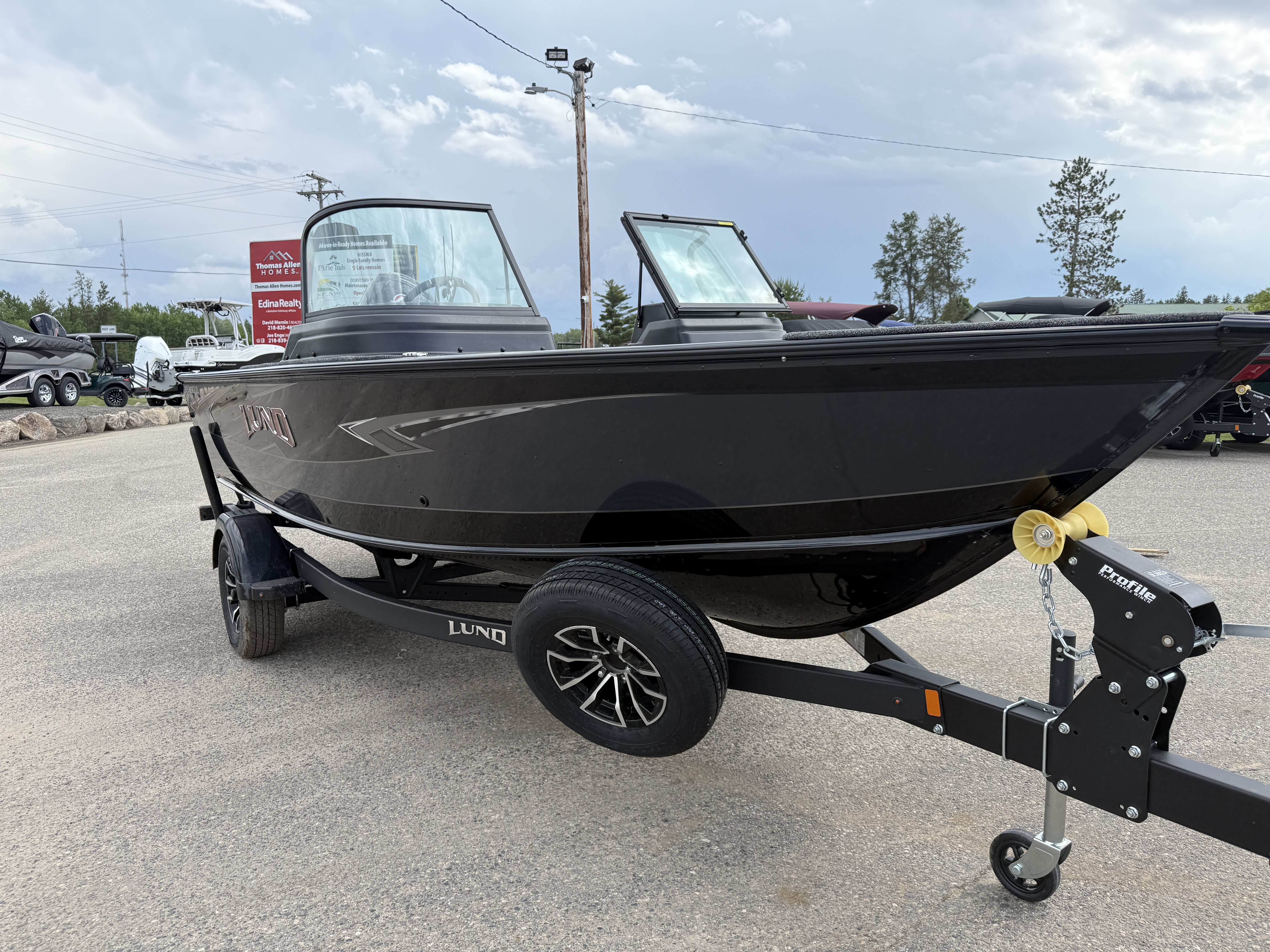 2025 Lund Impact XS 1875 Sport - Photo 6