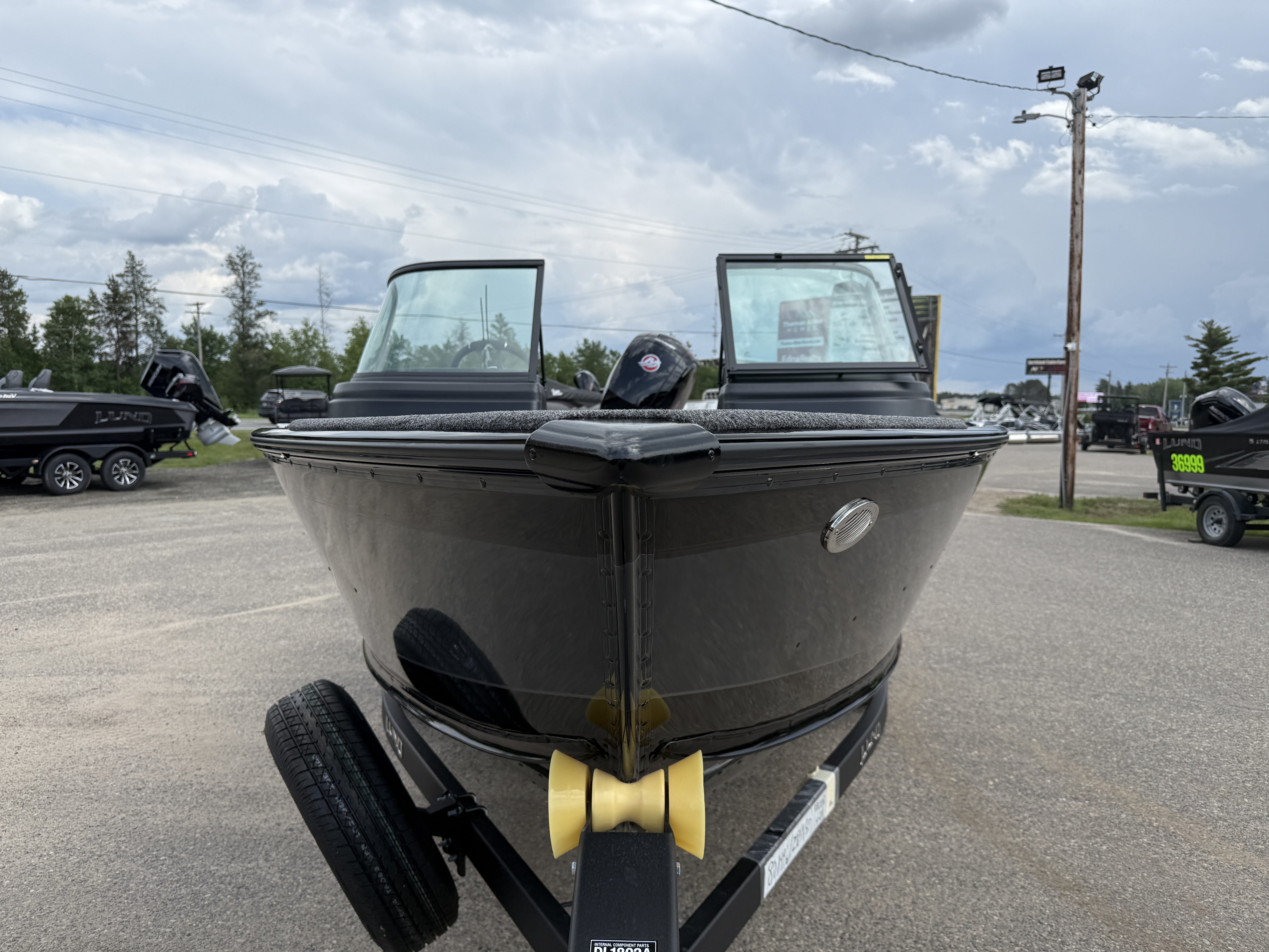 2025 Lund Impact XS 1875 Sport - Photo 7