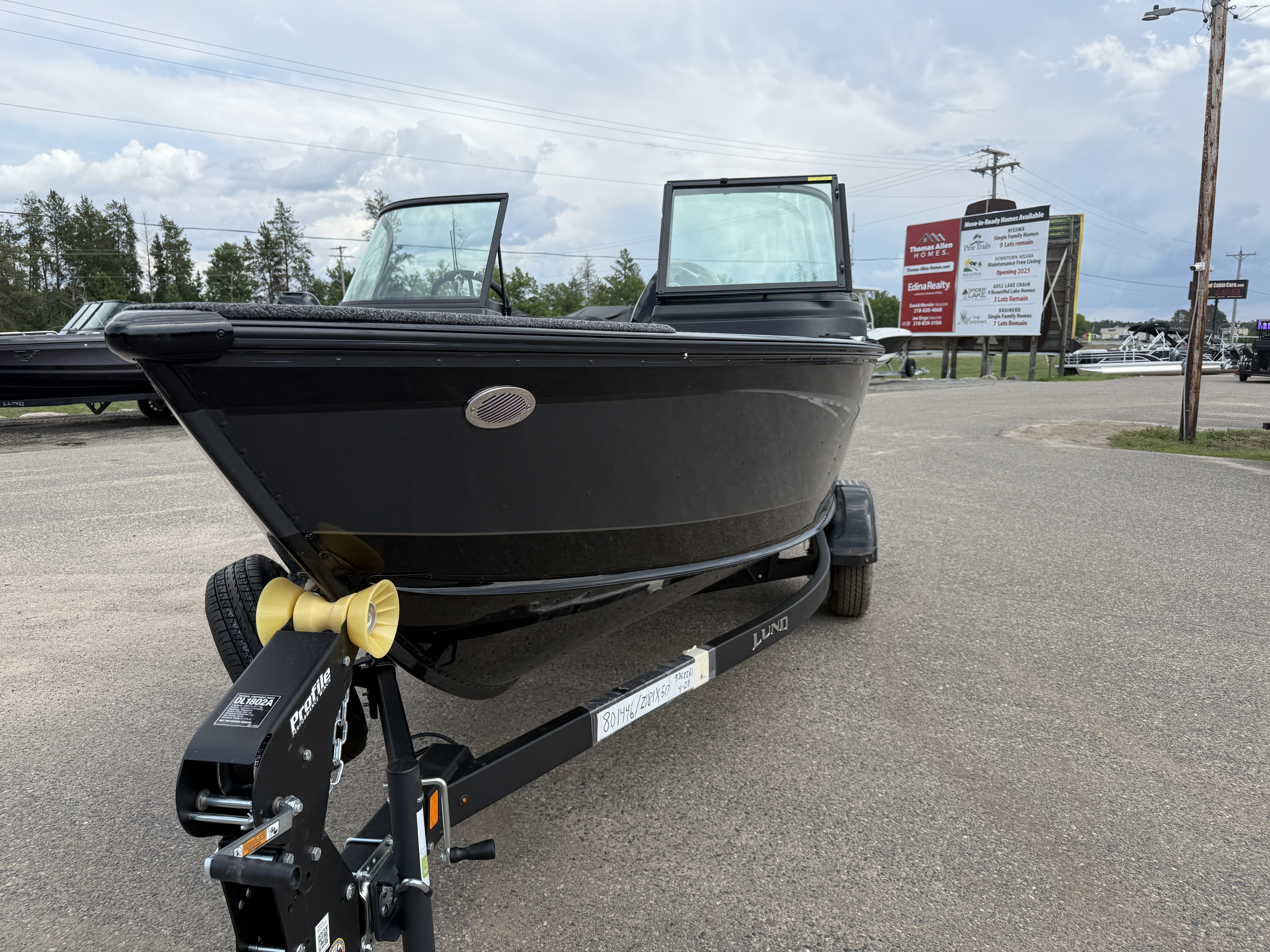 2025 Lund Impact XS 1875 Sport - Photo 8