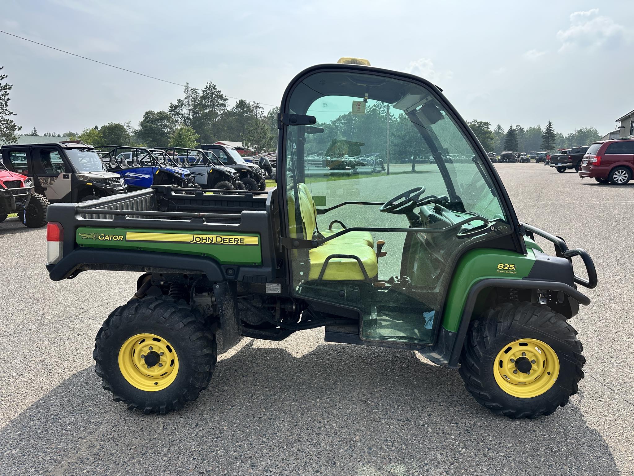 2013 John Deere Gator™ XUV 825i S4 - Photo 11