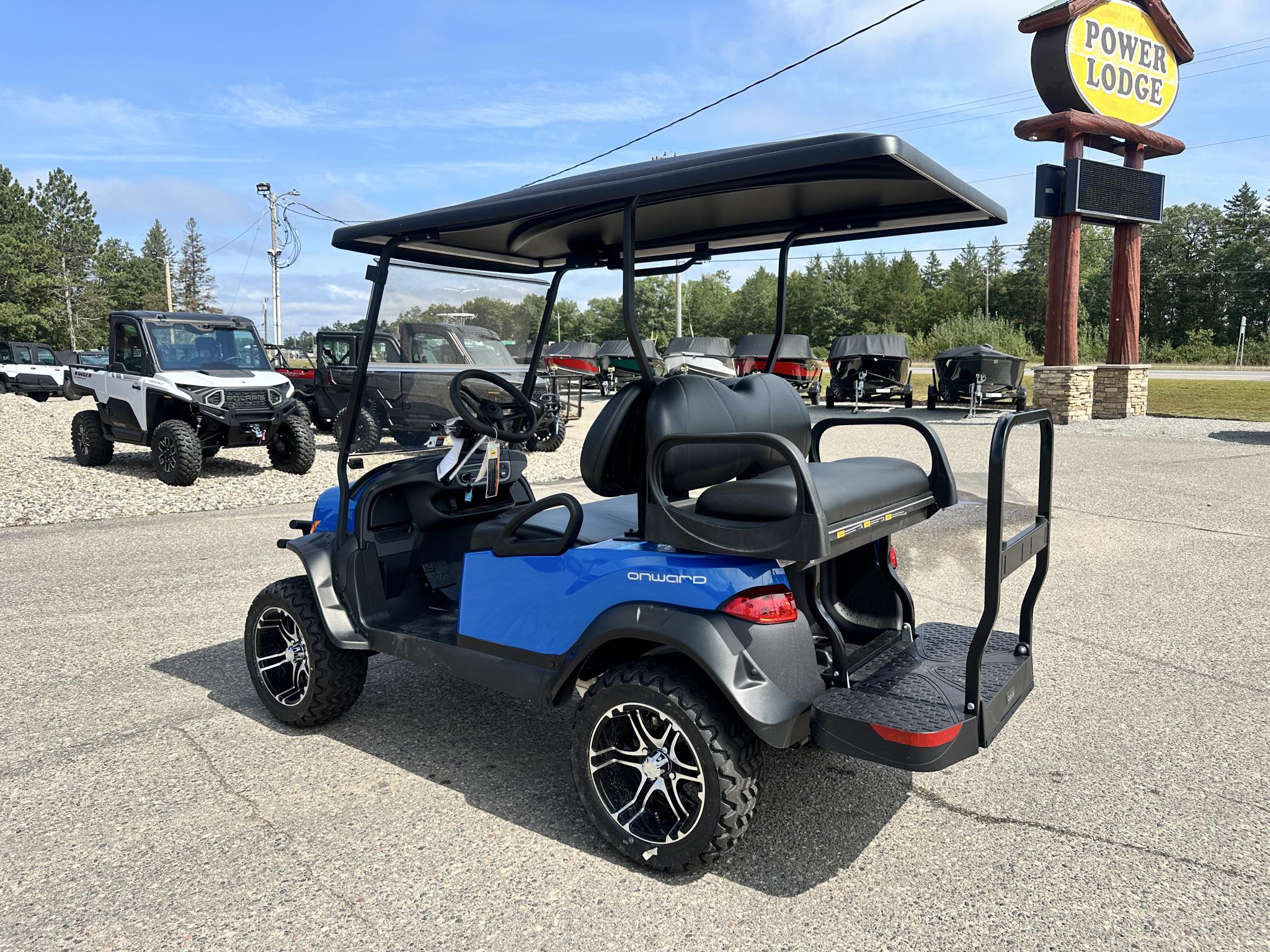 2026 Club Car 4 PASSENGER LIFTED GAS - Photo 4