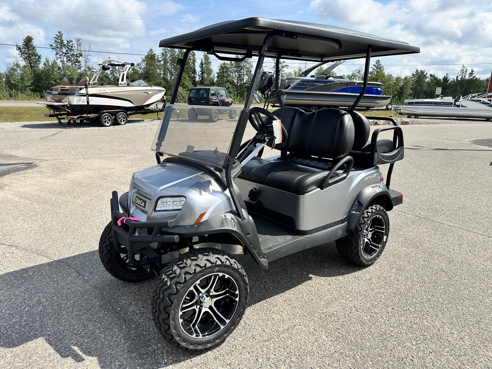 2026 Club Car 4 PASSENGER LIFTED GAS - Photo 10