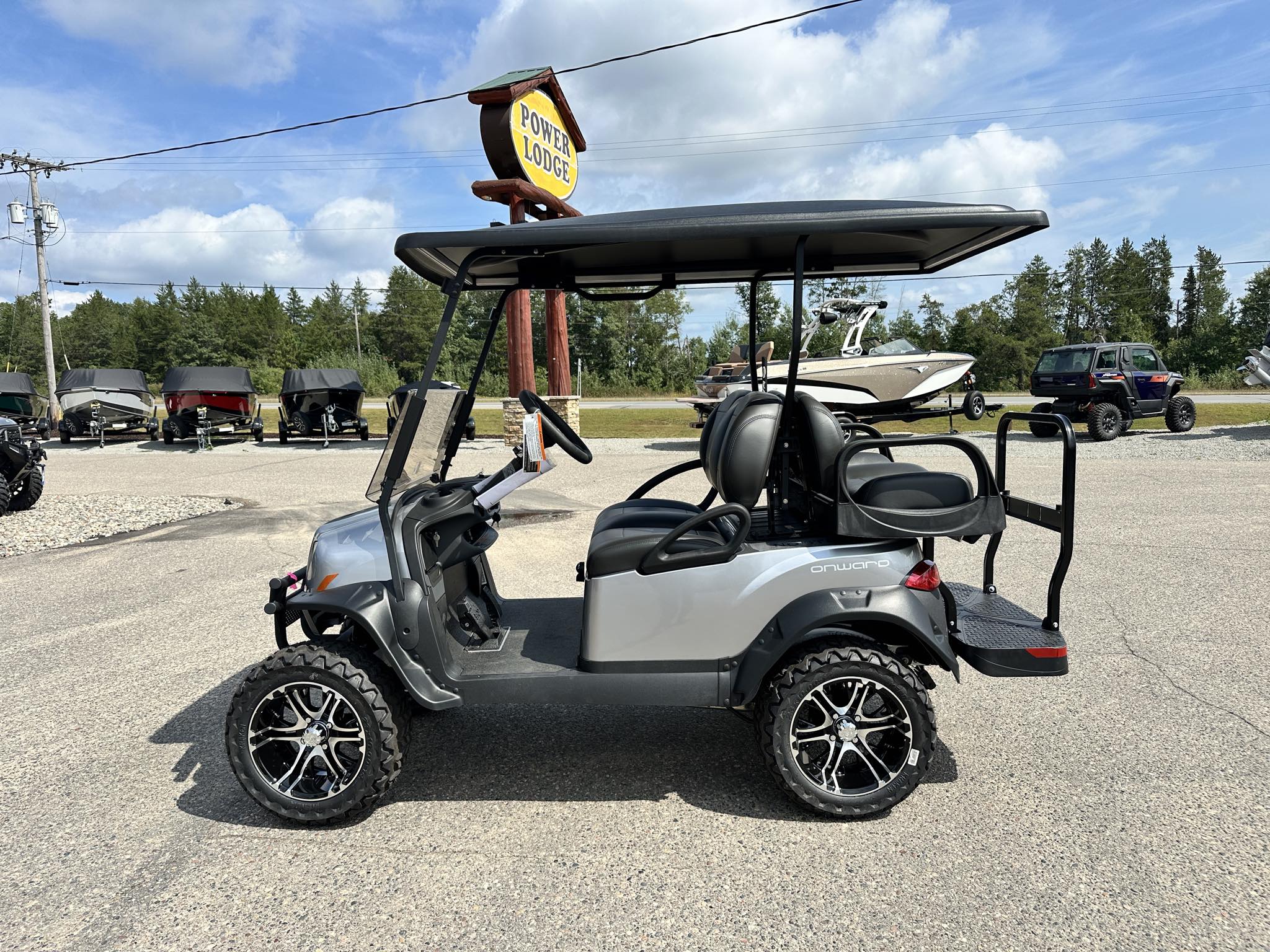 2026 Club Car 4 PASSENGER LIFTED GAS