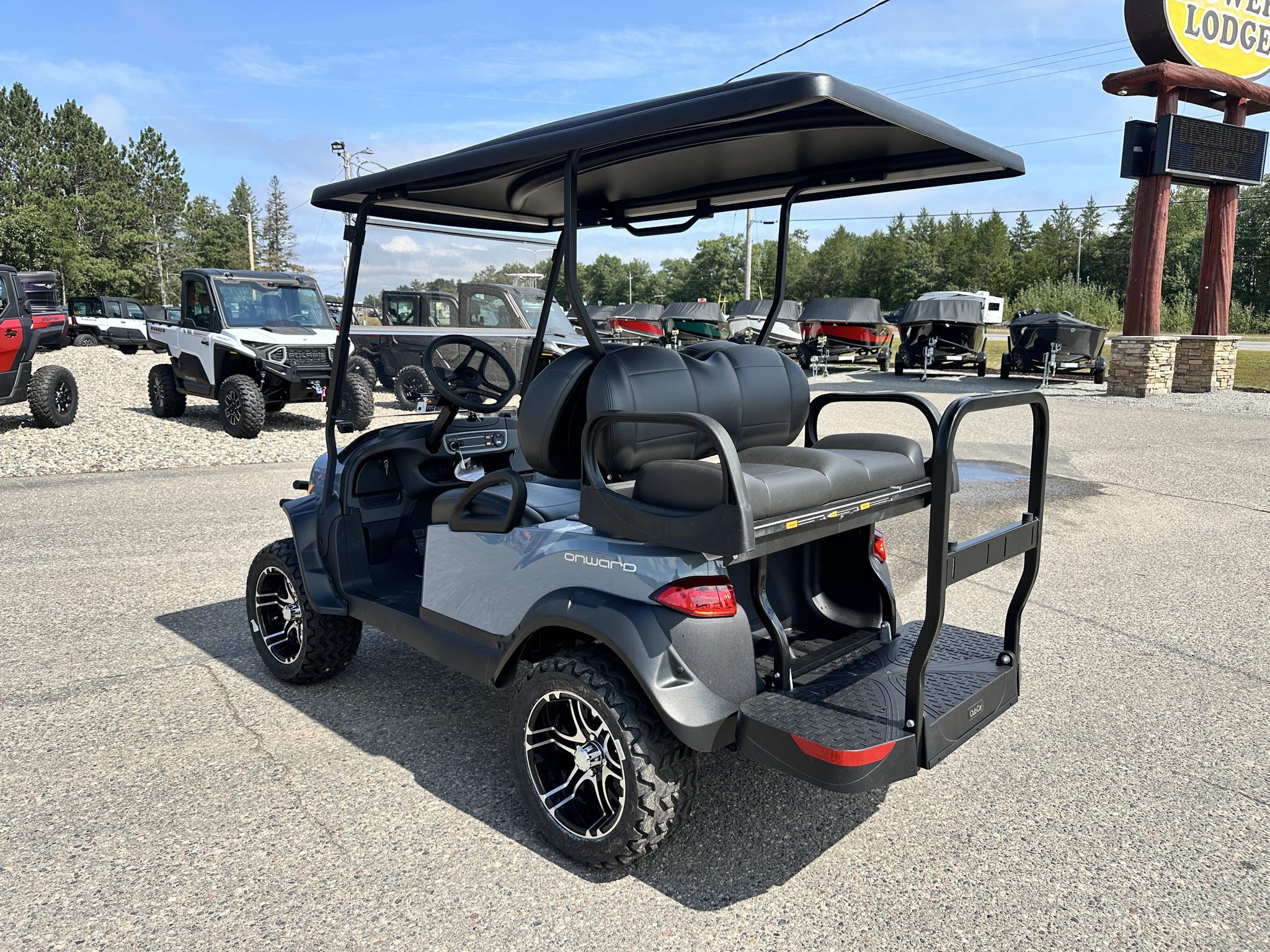 2026 Club Car 4 PASSENGER LIFTED GAS - Photo 11