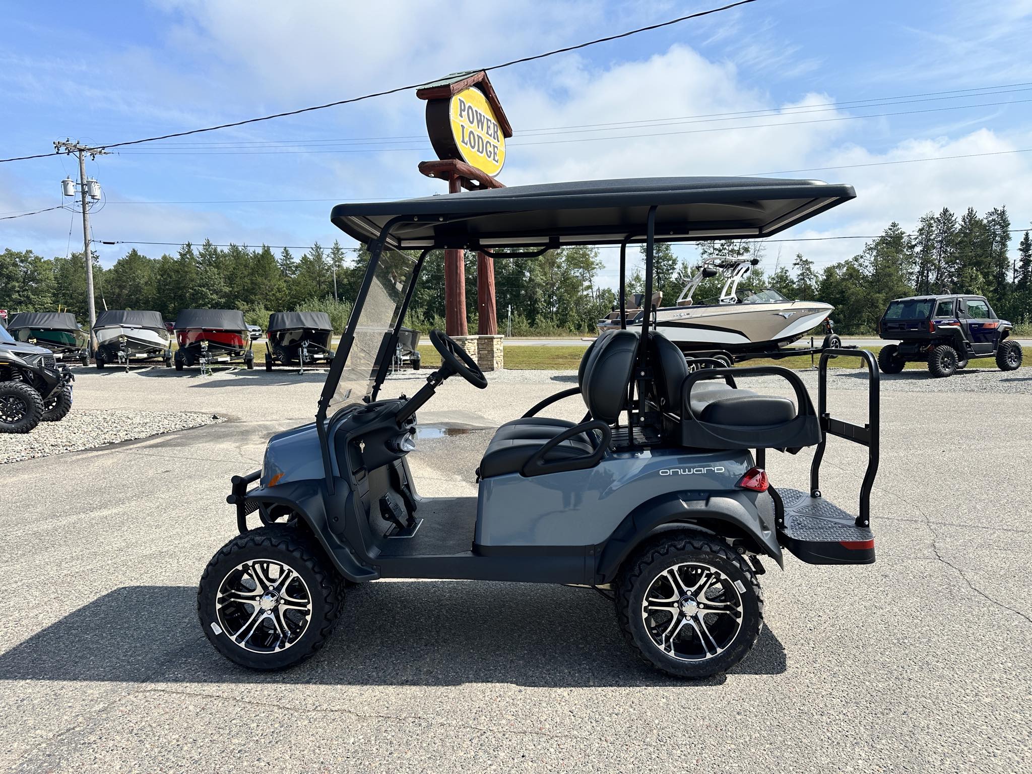 2026 Club Car 4 PASSENGER LIFTED GAS
