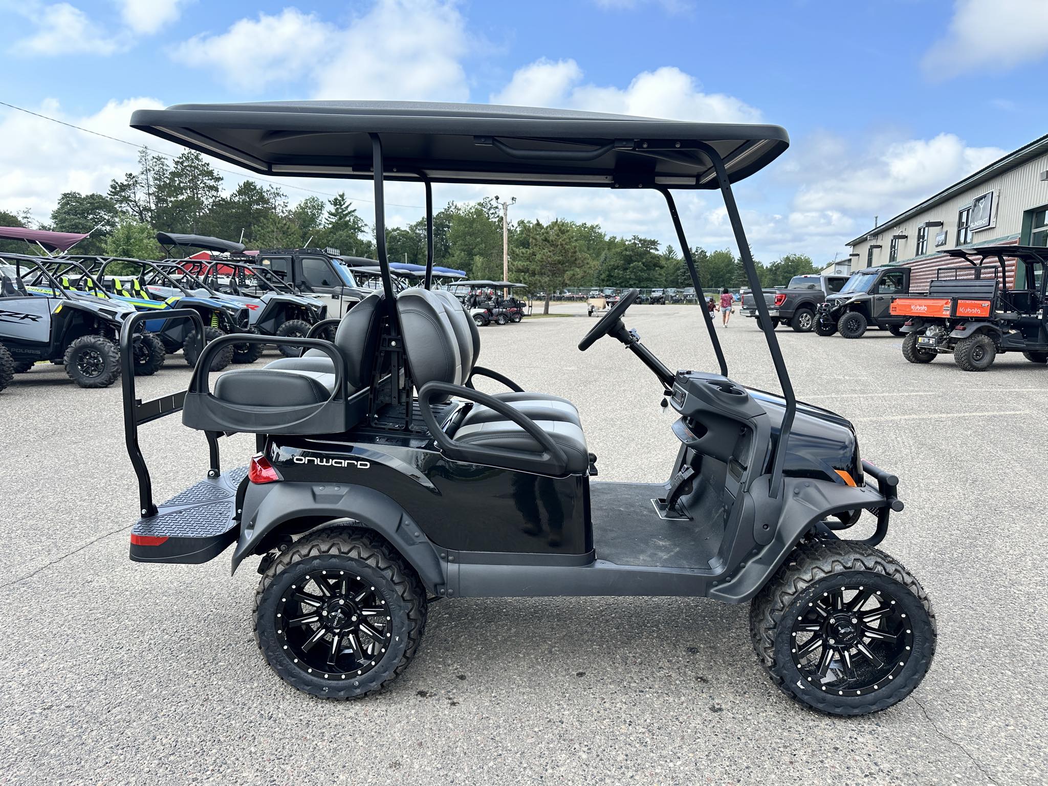 2026 Club Car 4 PASSENGER LIFTED GAS - Photo 7