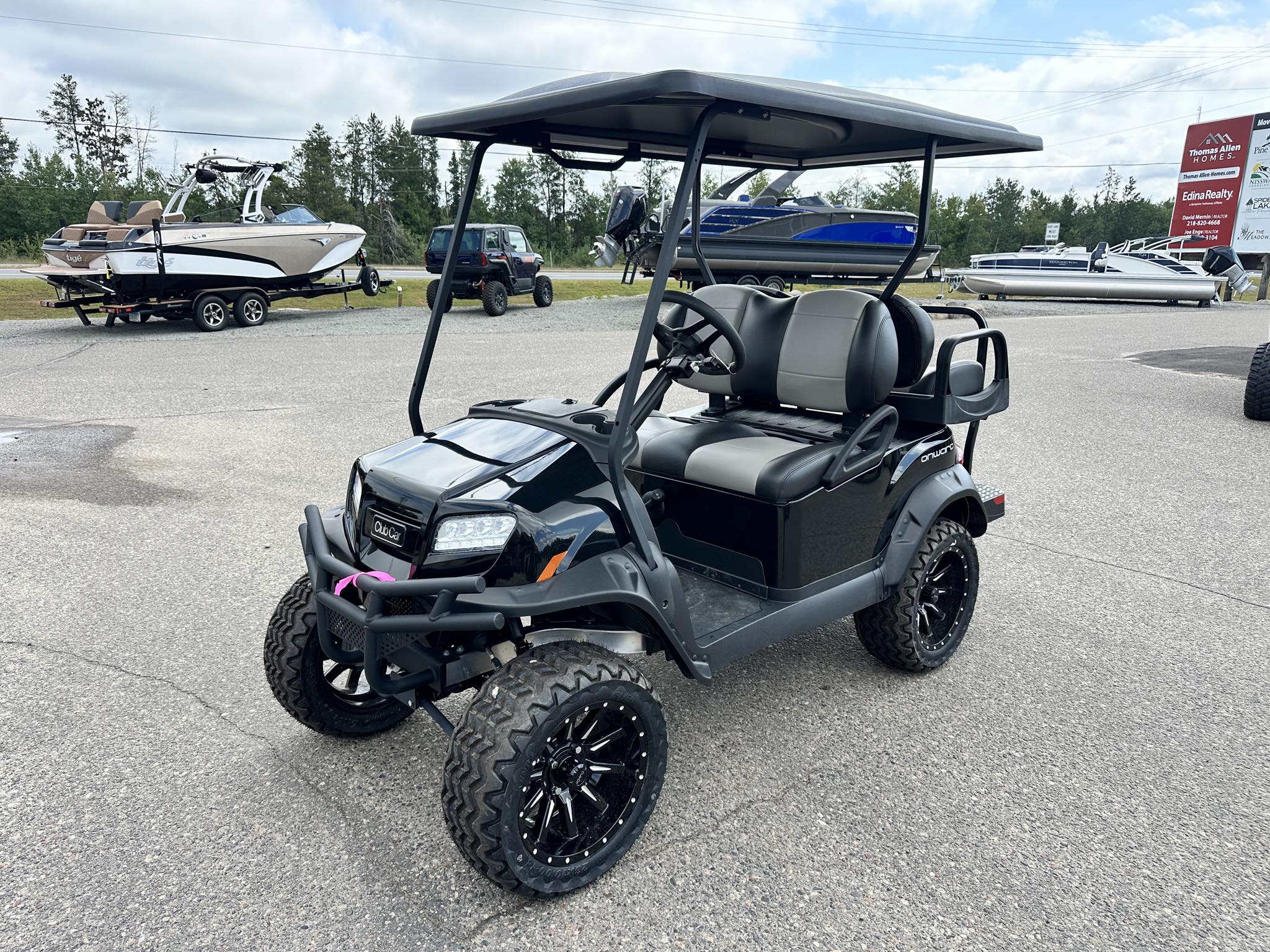 2026 Club Car 4 PASSENGER LIFTED GAS - Photo 12