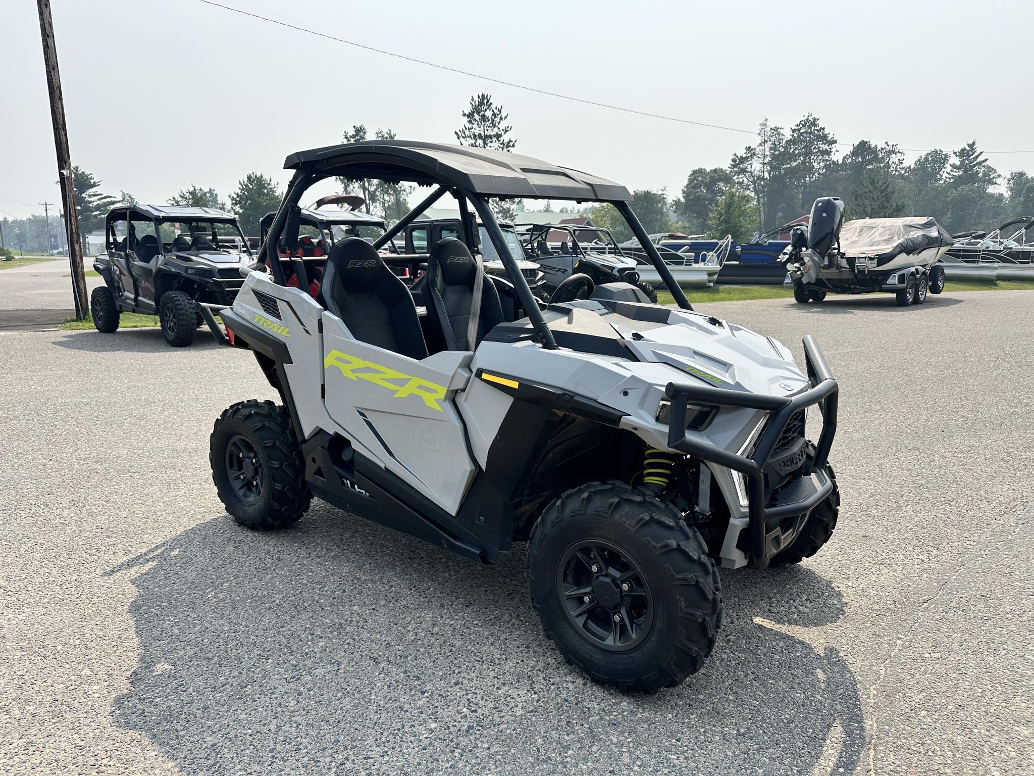2023 Polaris RZR TRAIL PREMIUM - GHOST GRAY Premium - Photo 2