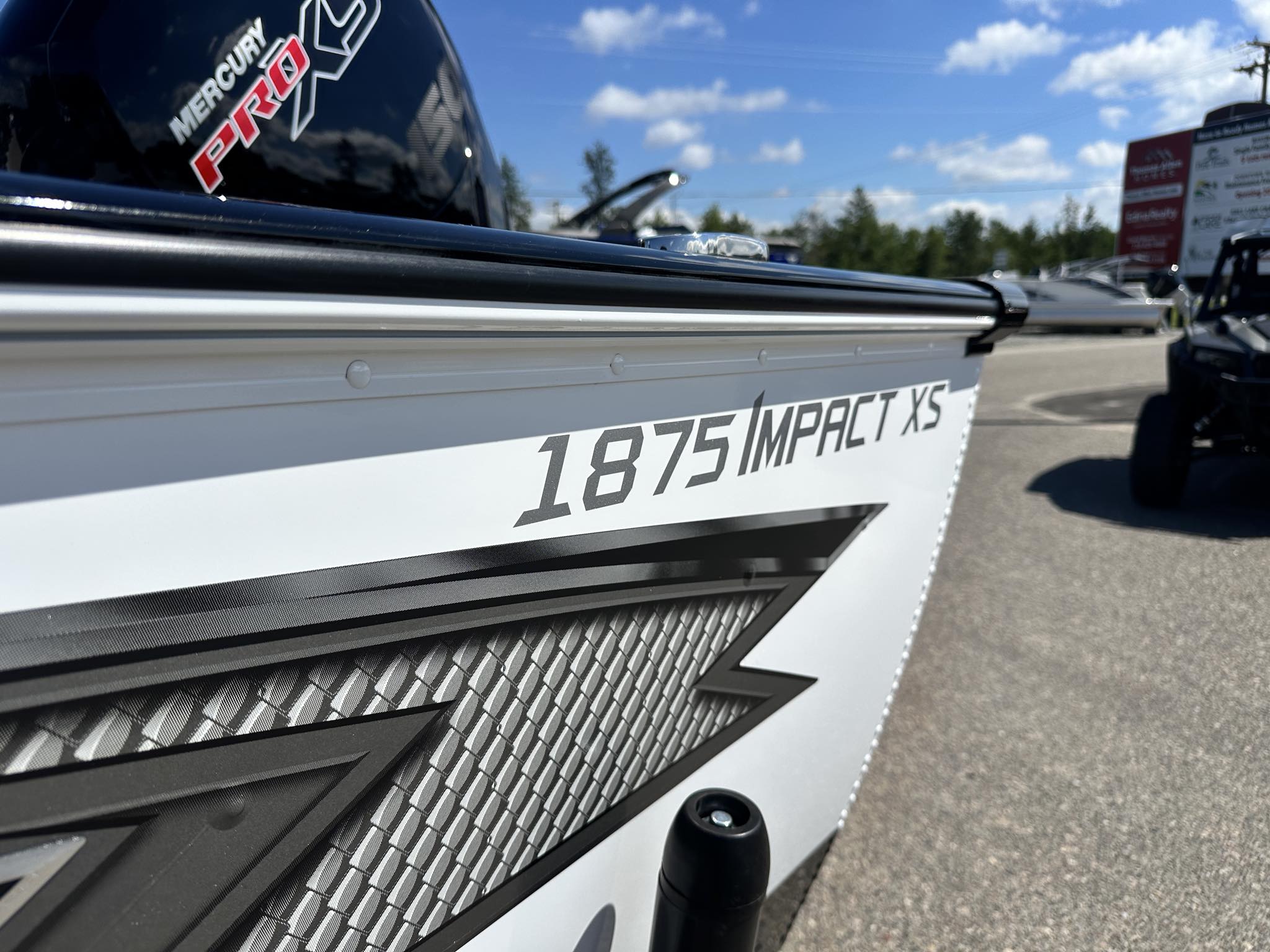 2026 Lund 1875 Impact XS - Photo 14