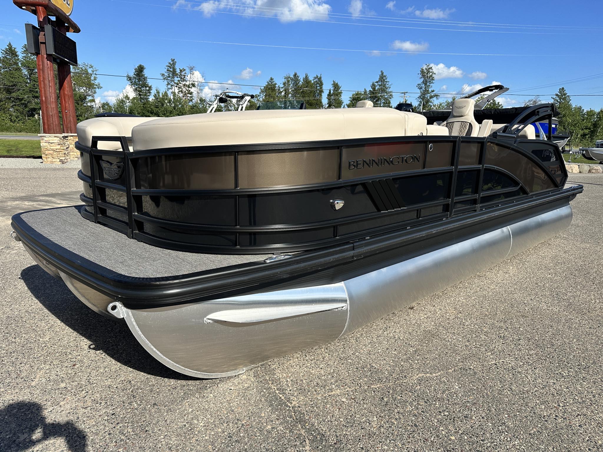 2026 Bennington M Series 22 MSB W/150 YAMAHA - Photo 12