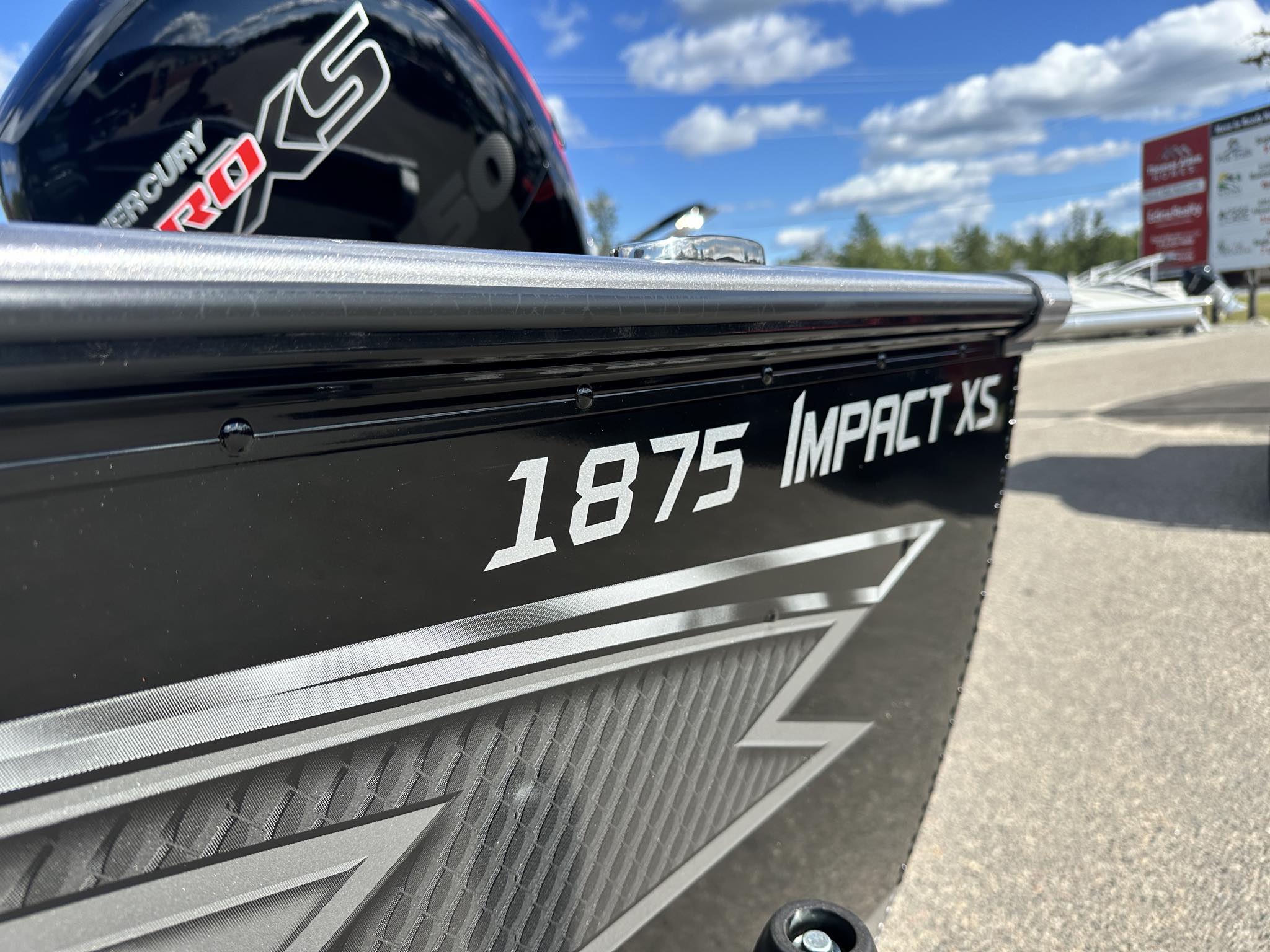 2026 Lund 1875 Impact XS - Photo 11