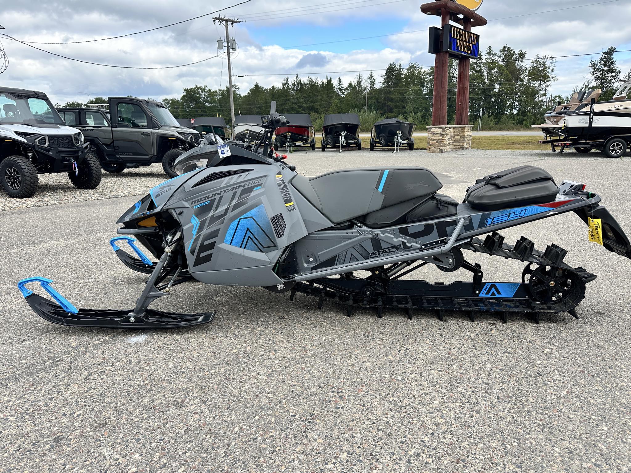 2022 Arctic Cat MOUNTAIN CAT ALPHA ONE 154 - Photo 8