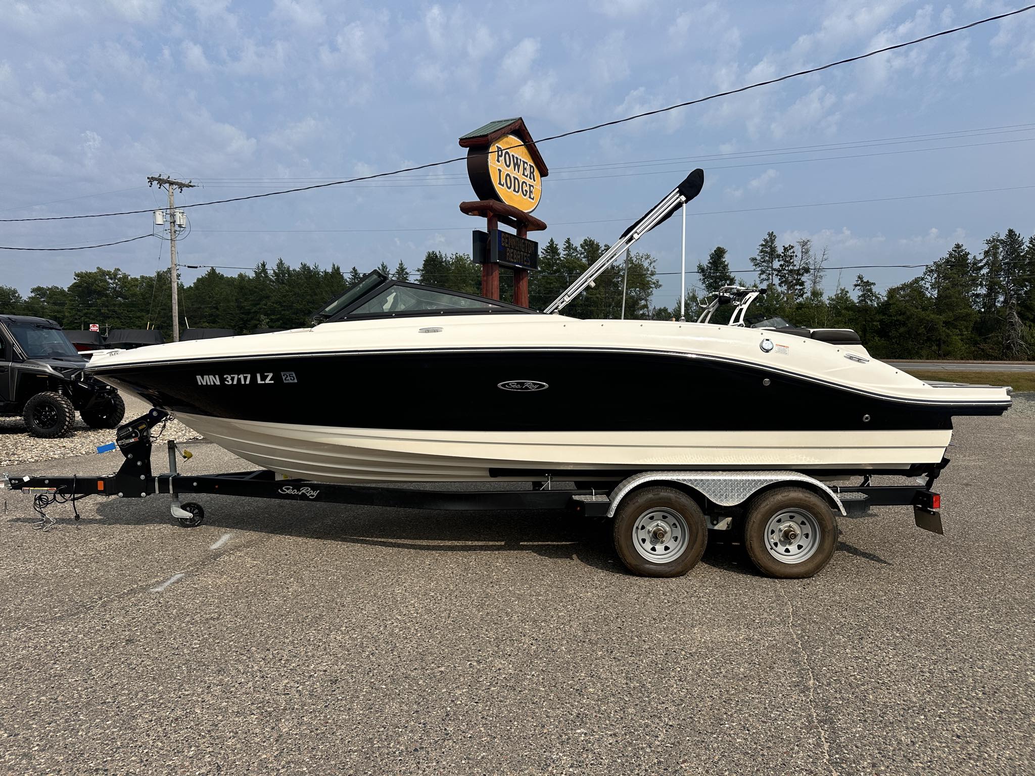 2020 Sea Ray SPX 210