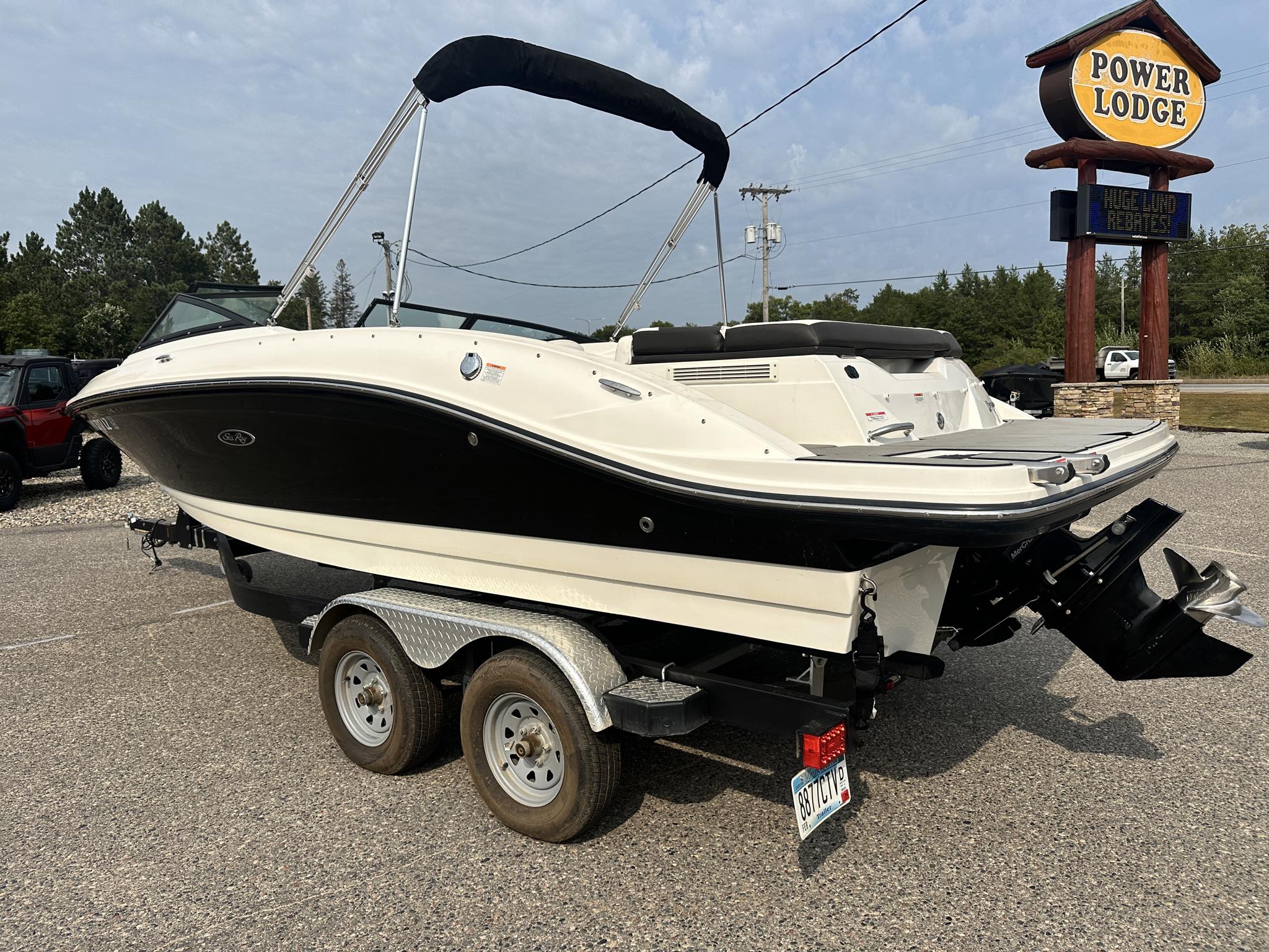 2020 Sea Ray SPX 210 - Photo 9