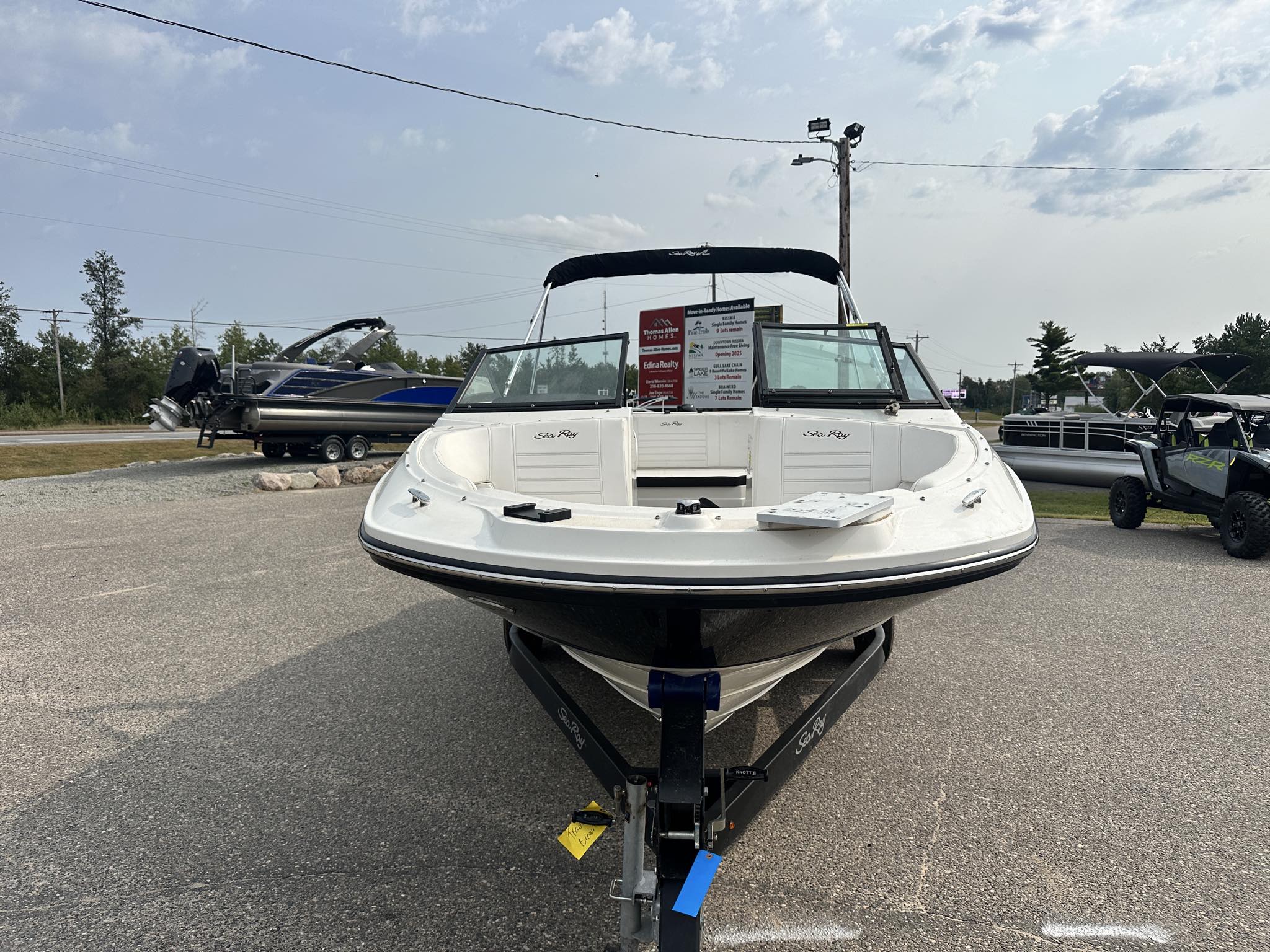 2020 Sea Ray SPX 210 - Photo 10