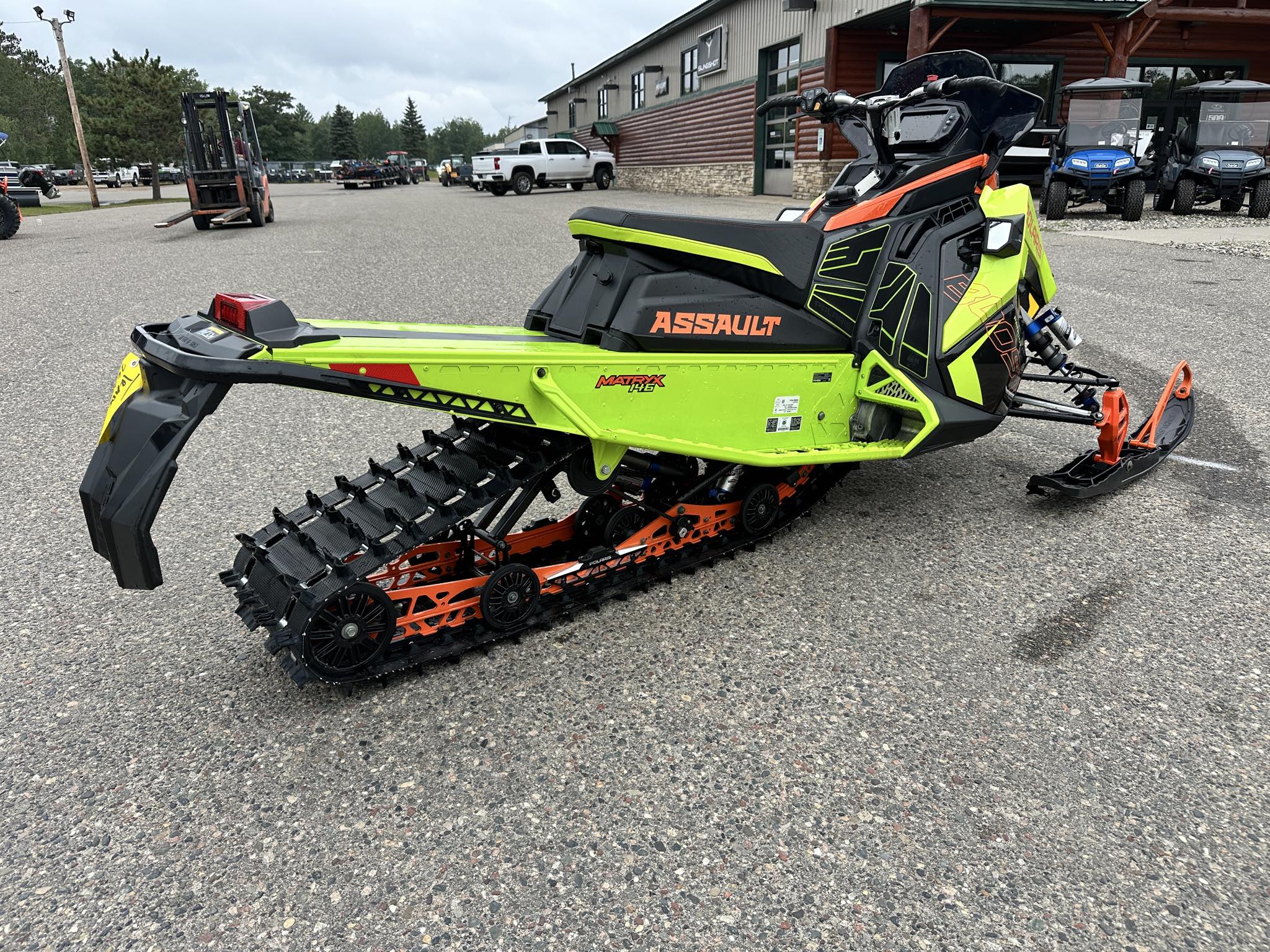 2023 Polaris PATRIOT BOOST SWITCHBACK ASSAULT 146 Patriot Boost 146 - Photo 10
