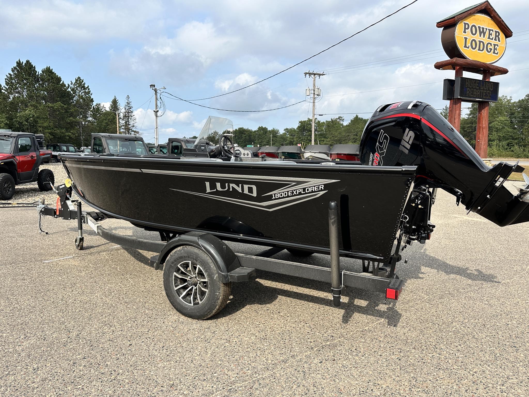 2026 Lund 1800 EXPLORER SPORT SIDE CONSOLE - Photo 2