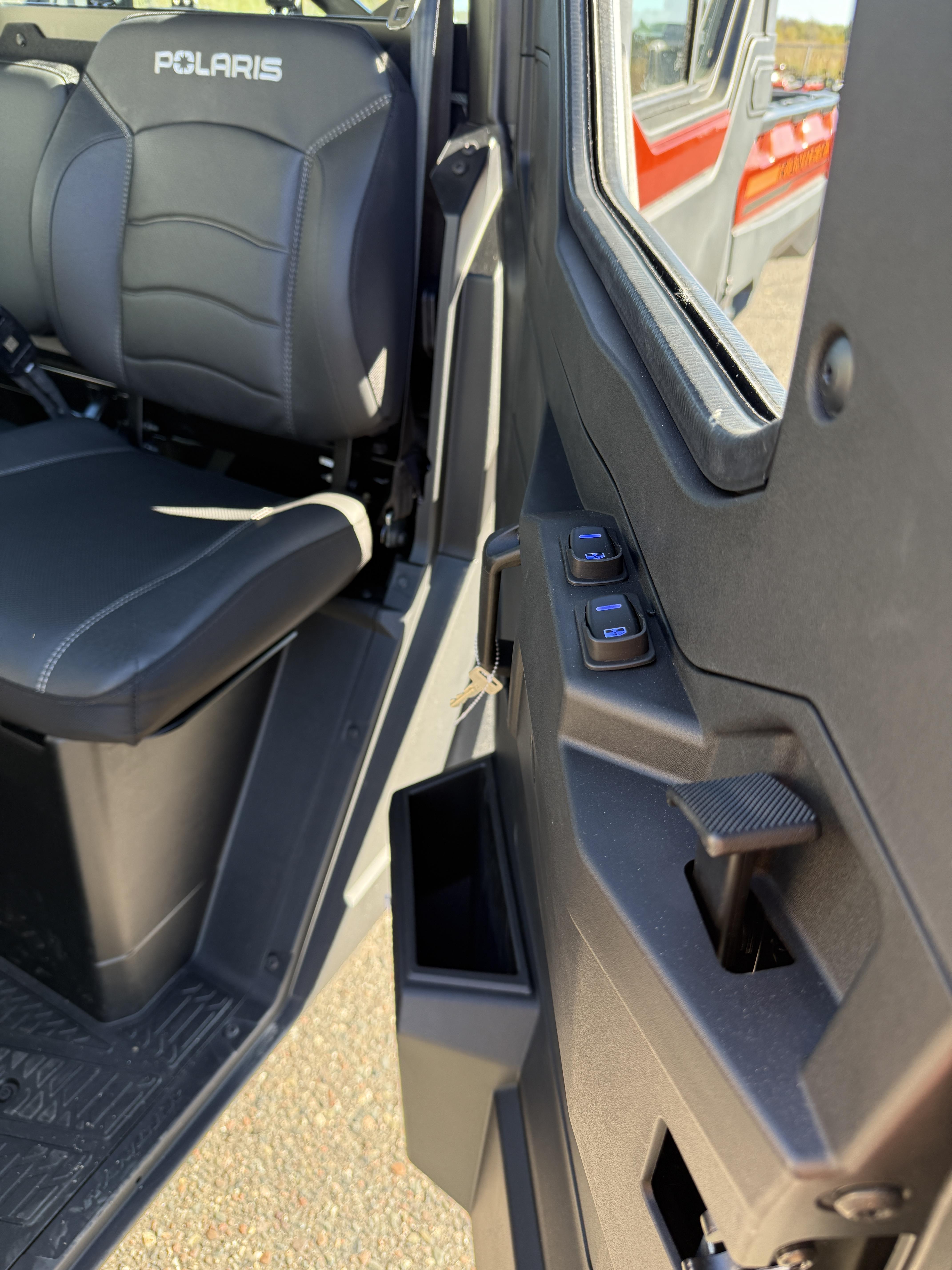 2026 Polaris RANGER CREW XP 1000 NORTHSTAR ULTIMATE - Photo 6
