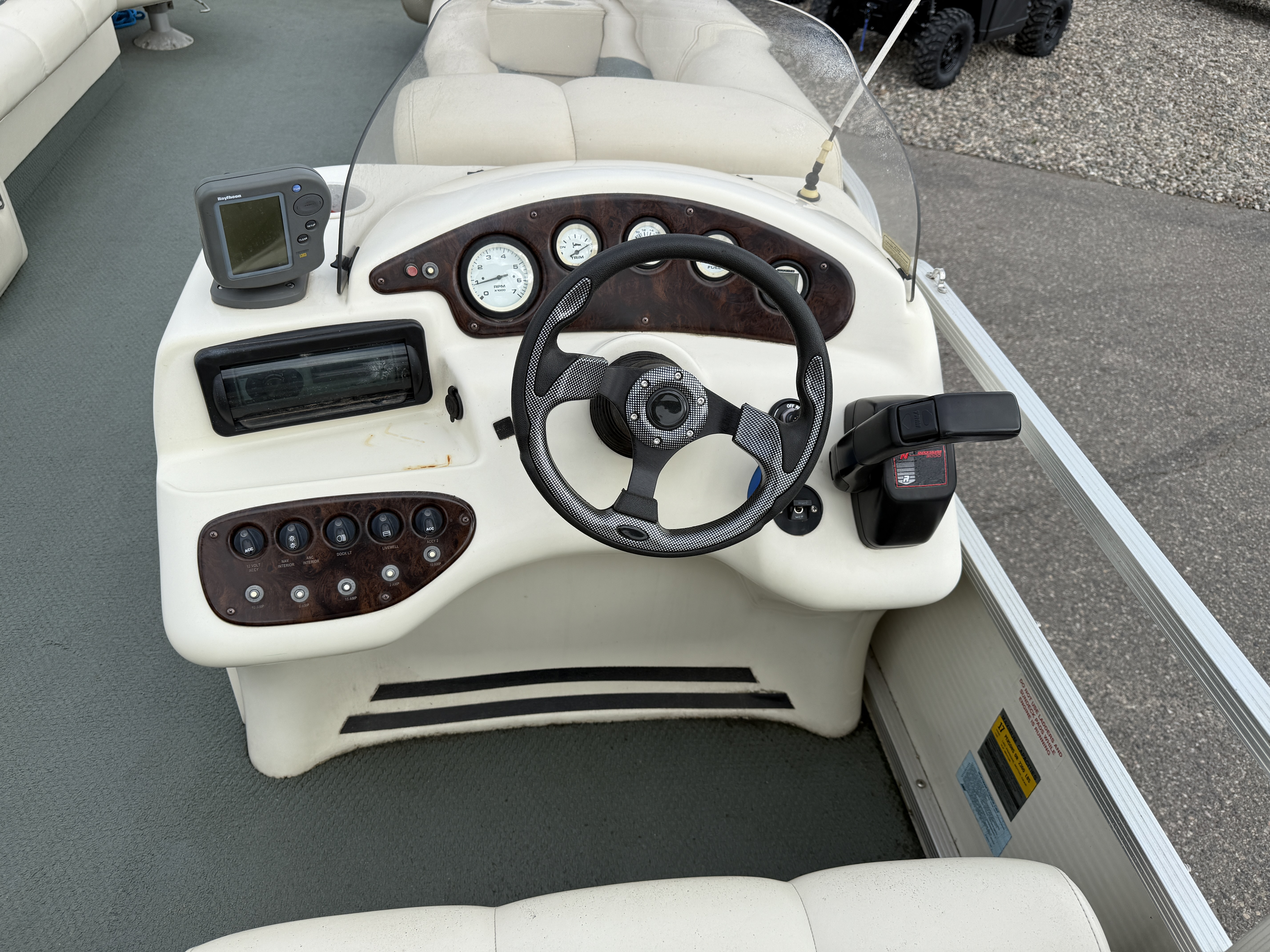 2000 Bennington 2575FS - Photo 12