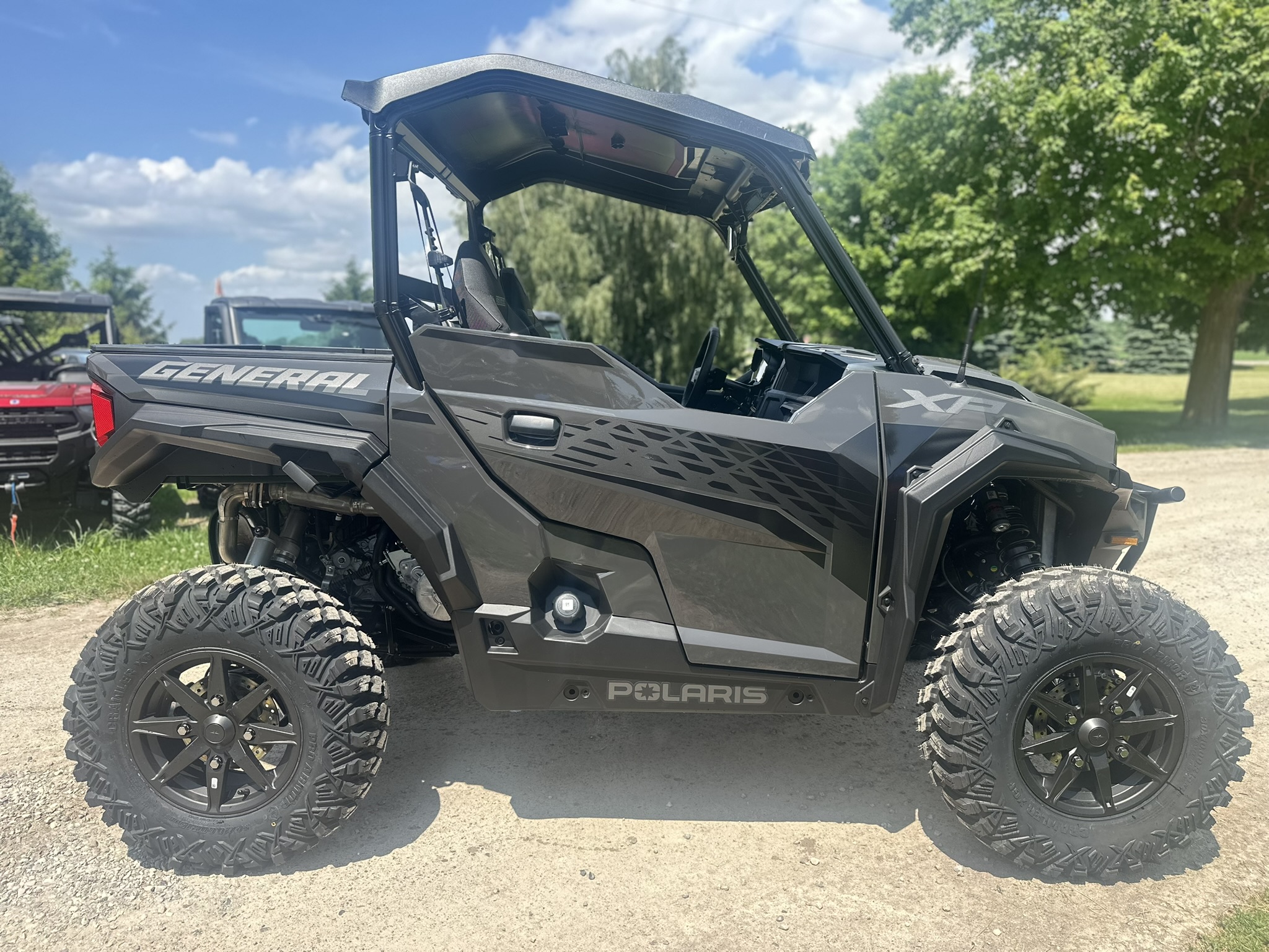 2025 Polaris GENERAL® XP 1000 Premium - Photo 2