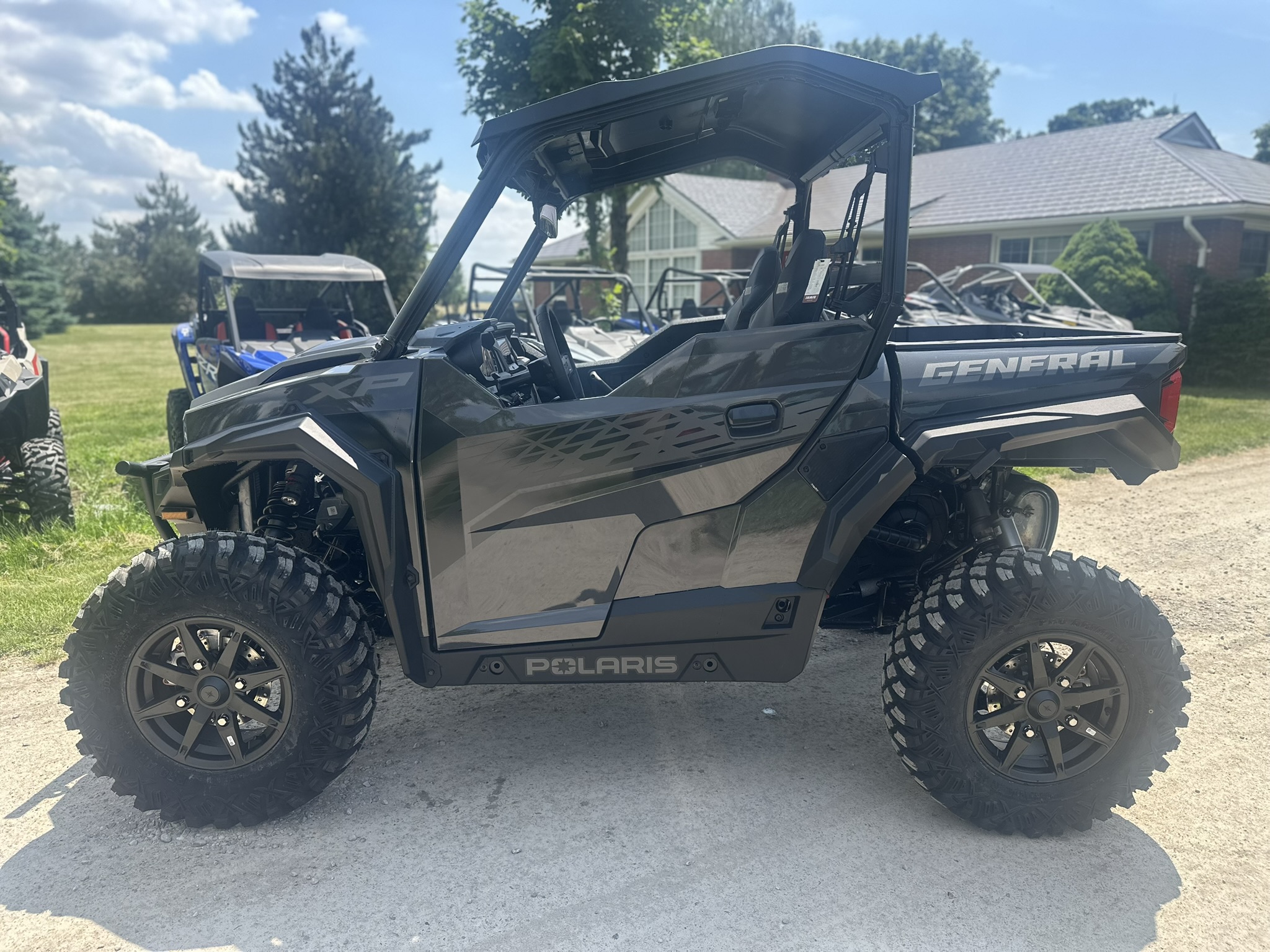 2025 Polaris GENERAL® XP 1000 Premium - Photo 6
