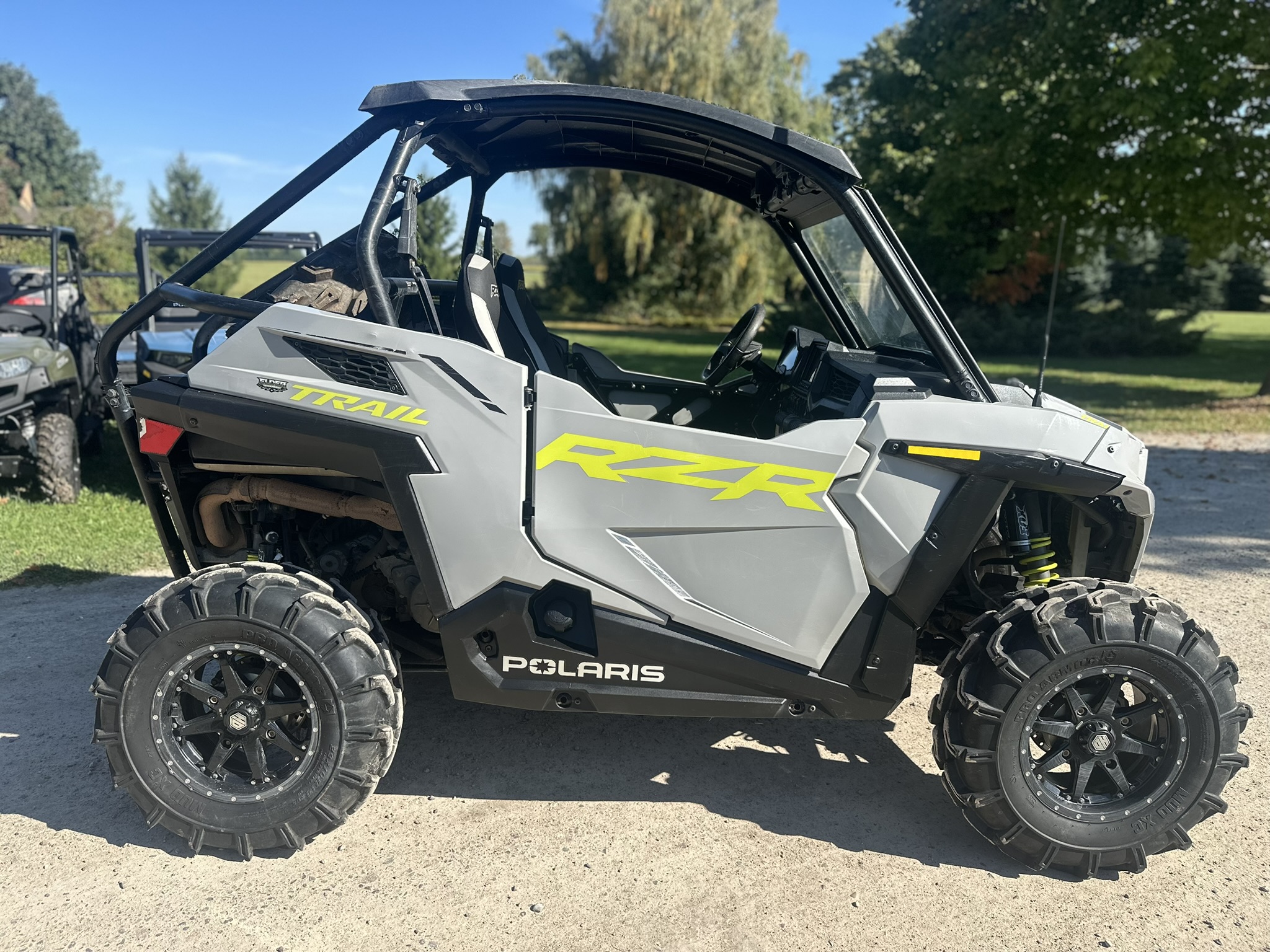 2021 Polaris RZR Trail Ultimate Ghost Gray - Photo 2