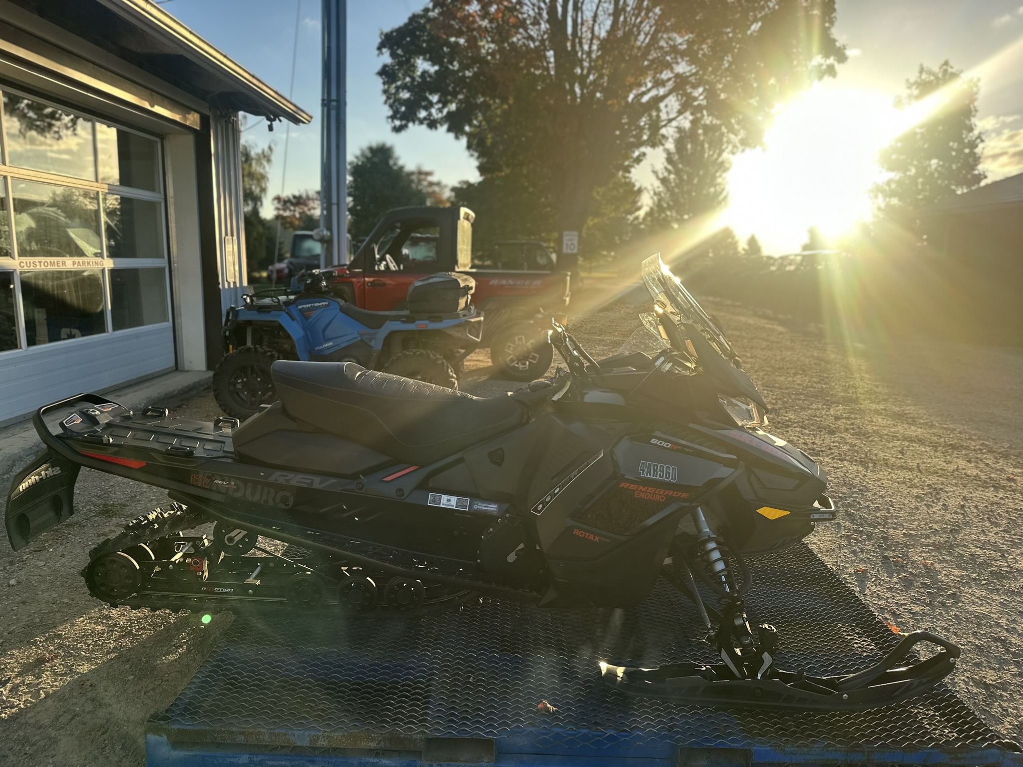 2019 Ski-Doo Renegade Enduro 600R E-TEC Black - Photo 2