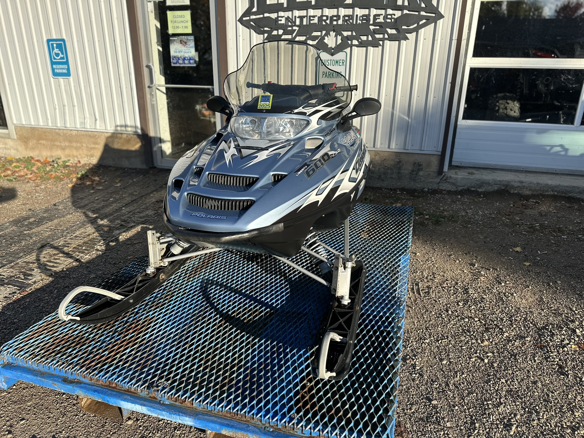 2004 Polaris 600 CLASSIC - Photo 5