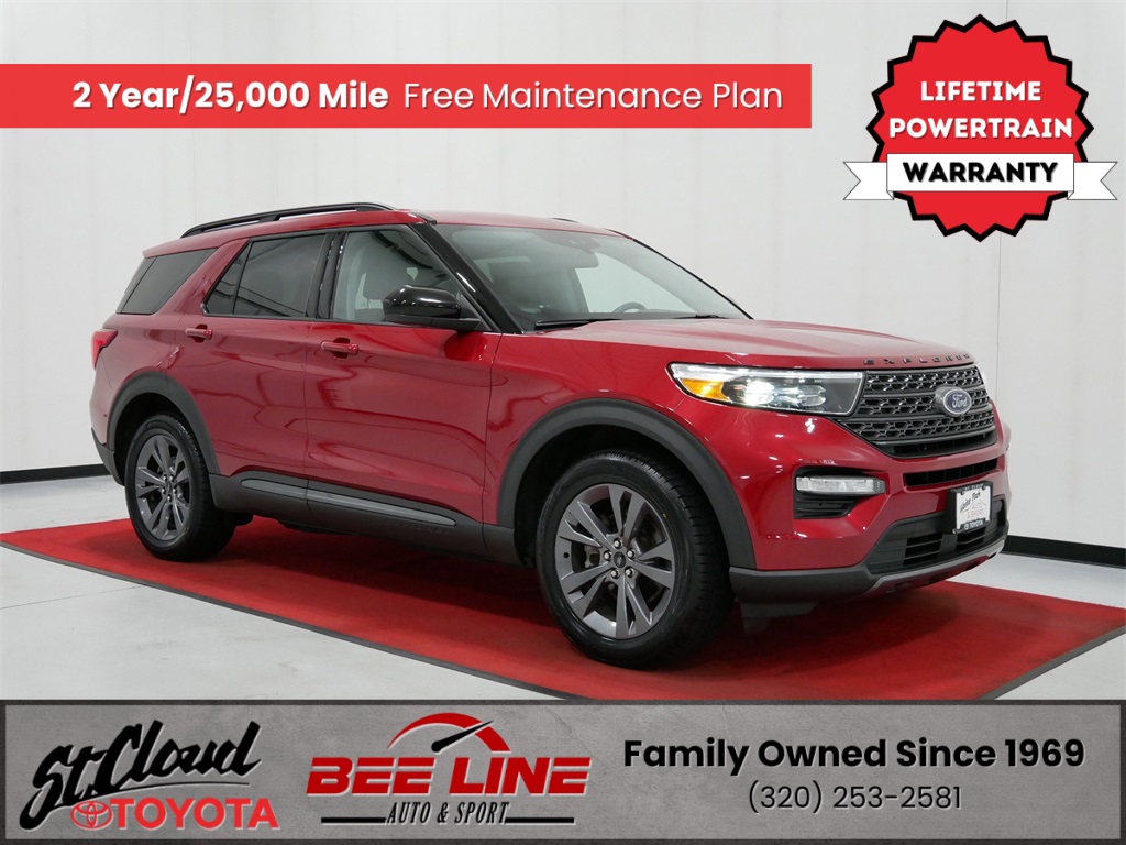 2022 Ford Explorer XLT's photo