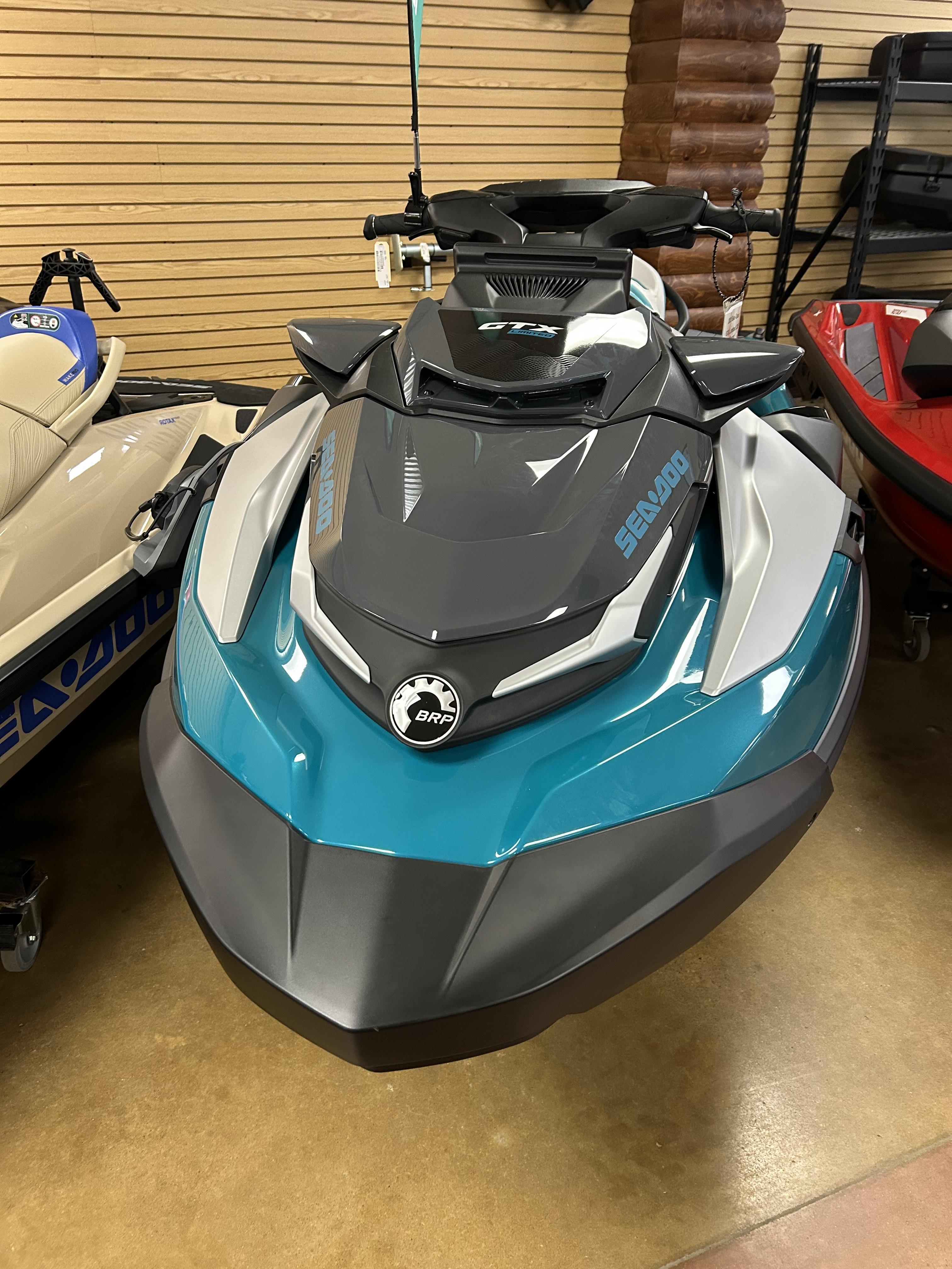 2025 Sea-Doo GTX LIMITED 325 (SOUND SYSTEM) - Photo 2