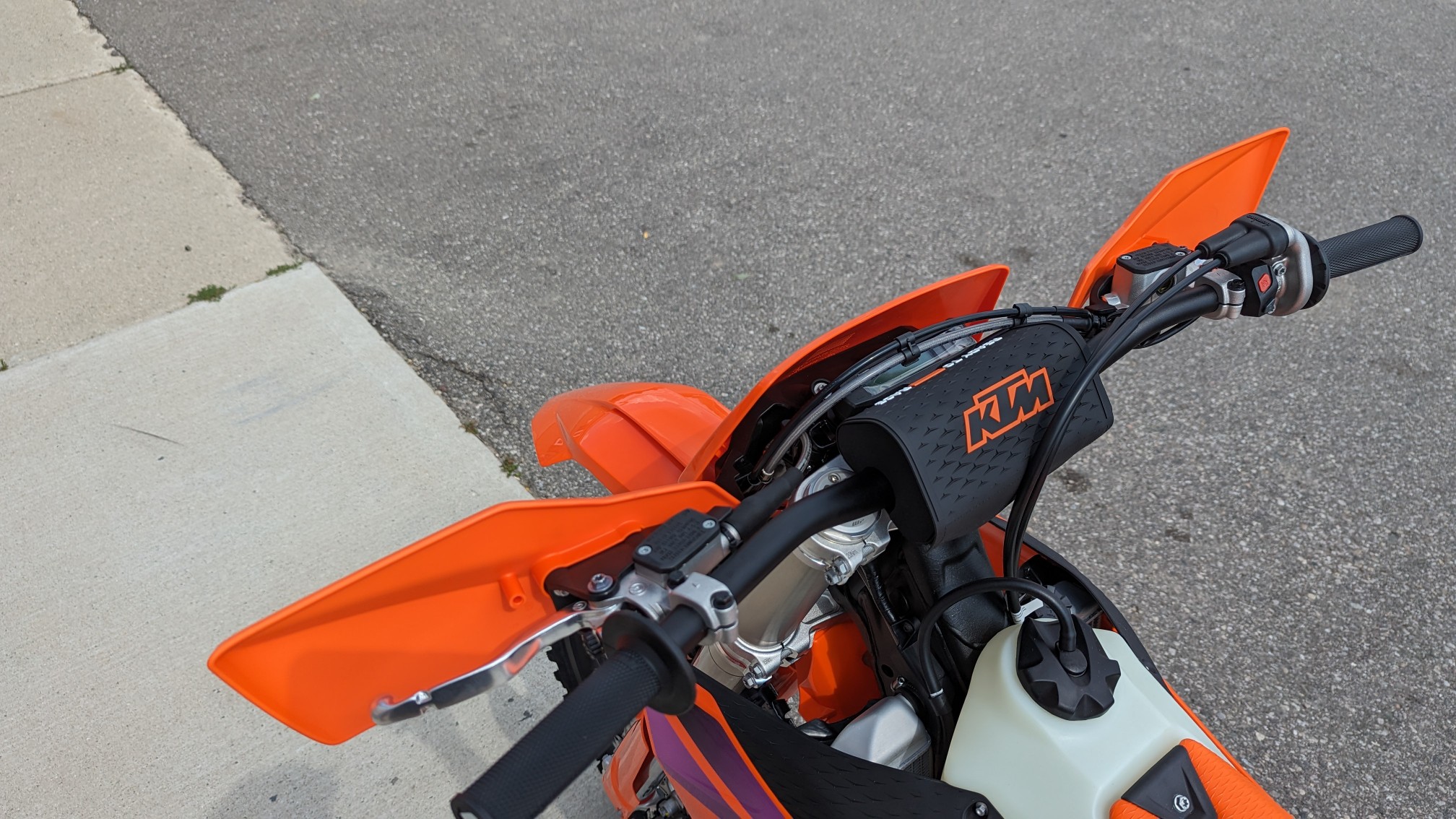 2024 KTM 450 XCF-W - Ride Into Winter Sale! - Photo 11