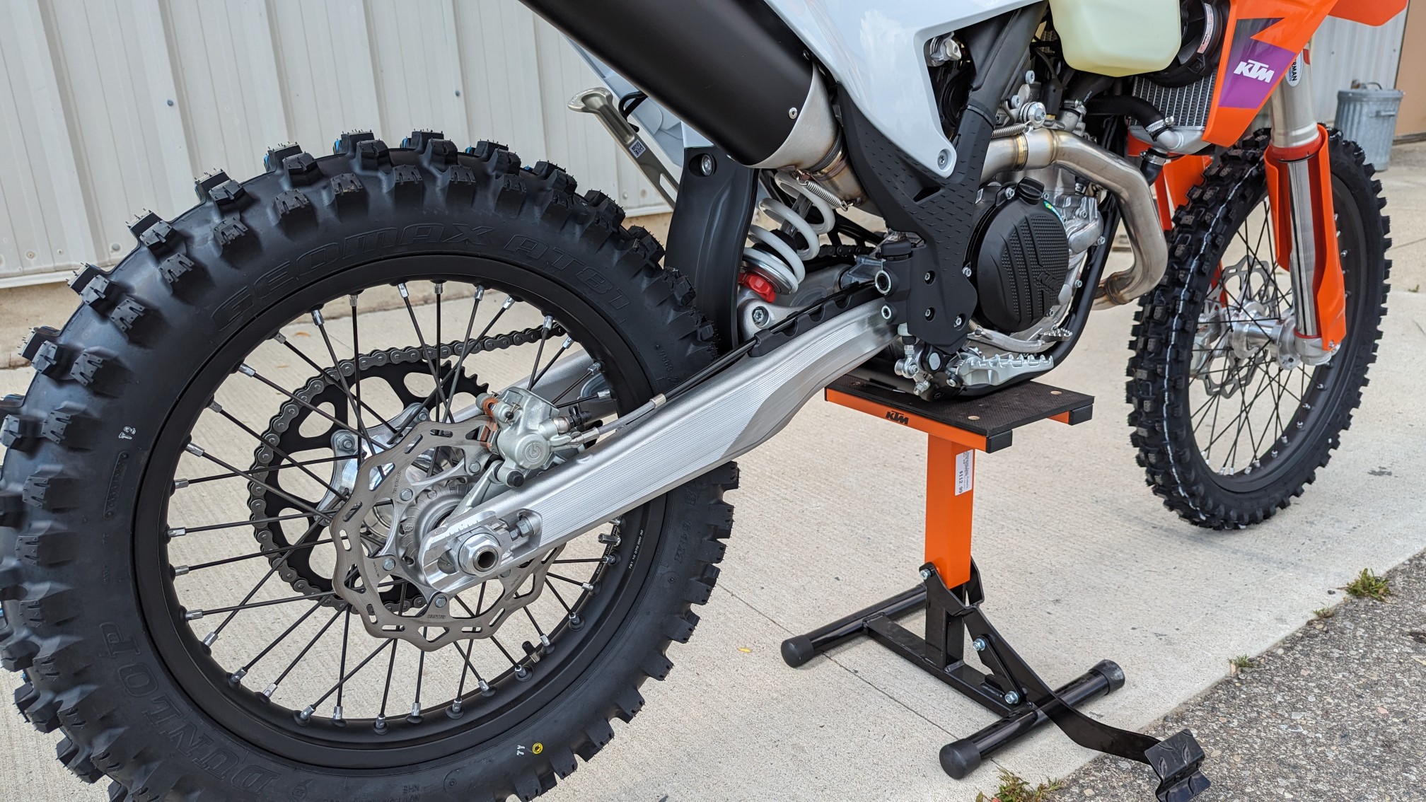 2024 KTM 450 XCF-W - Ride Into Winter Sale! - Photo 12