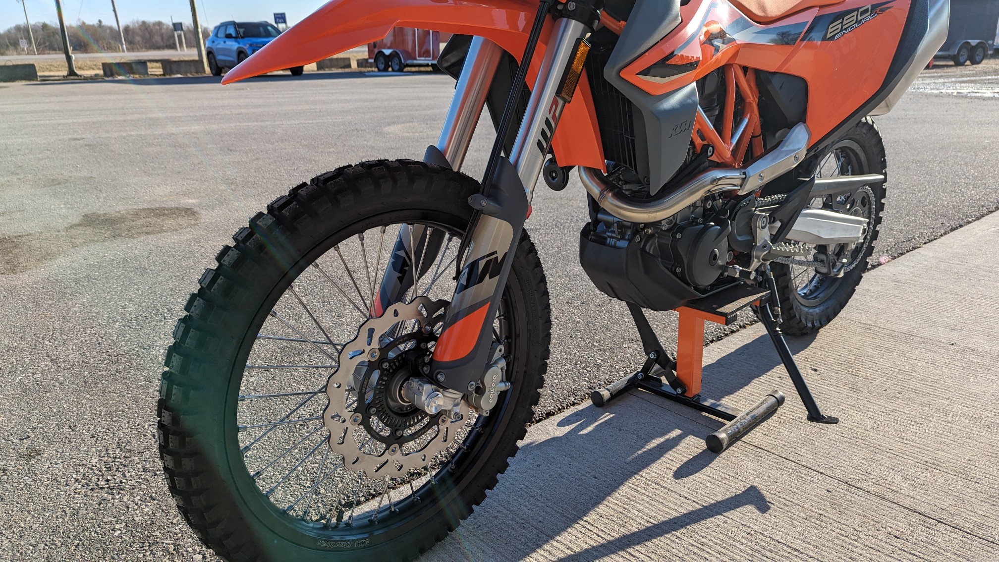 2024 KTM 690 Enduro R - Ride Into Winter Sale! - Photo 10