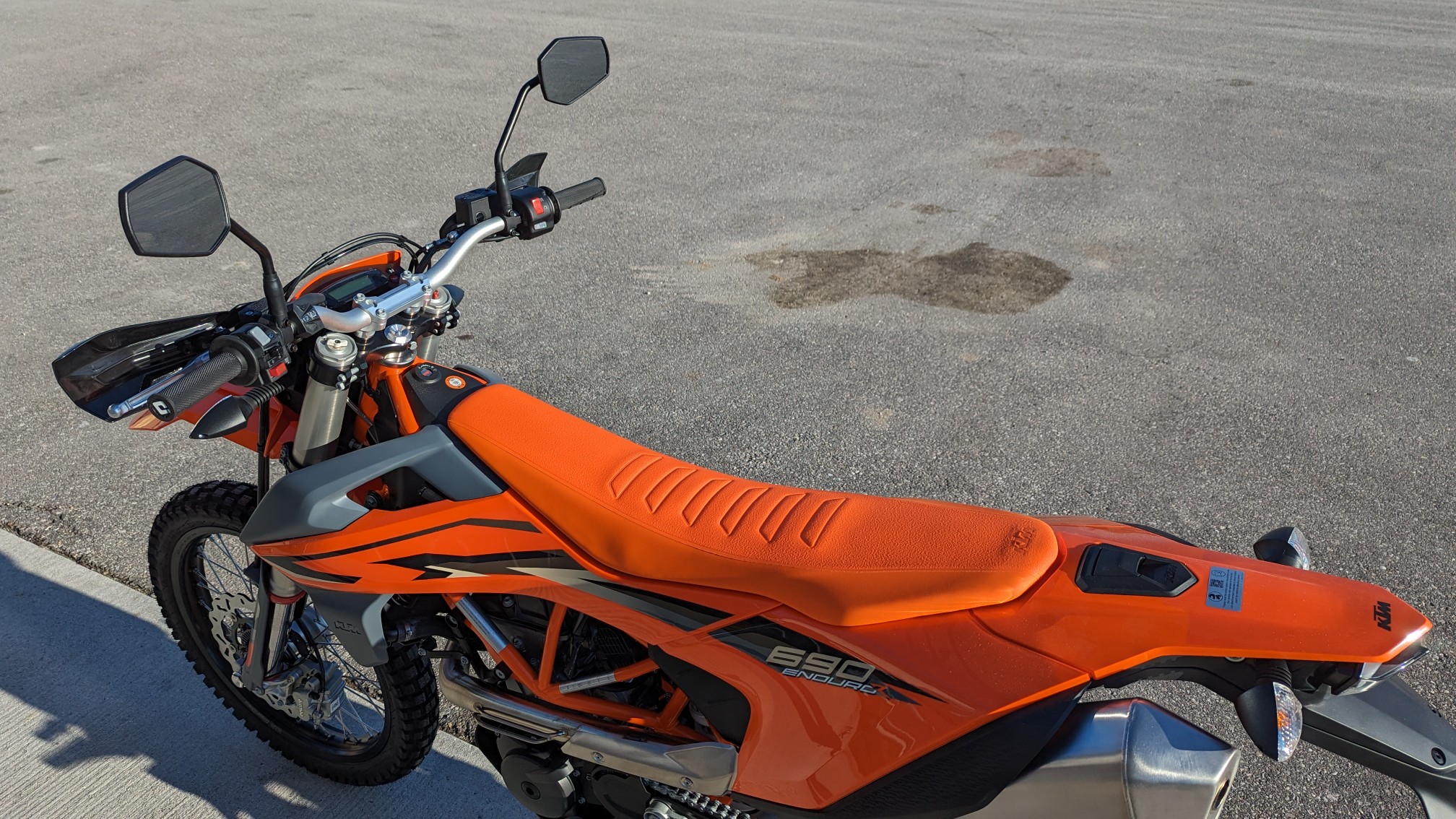 2024 KTM 690 Enduro R - Ride Into Winter Sale! - Photo 13
