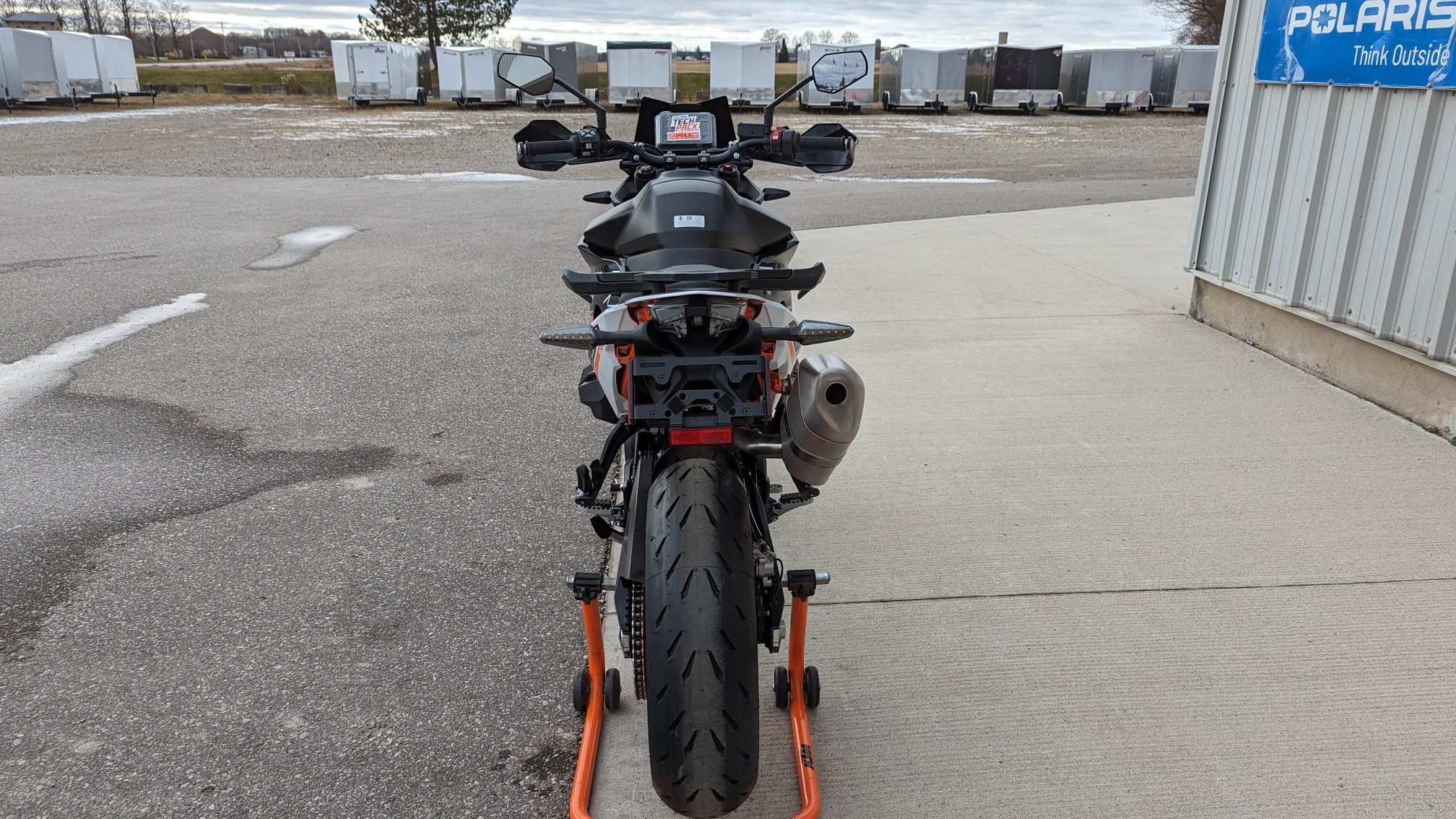 2024 KTM 890 SMT - Ride Into Winter Sale! - Photo 9