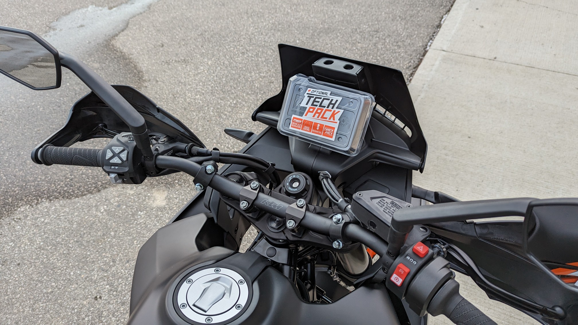2024 KTM 890 SMT - Ride Into Winter Sale! - Photo 14
