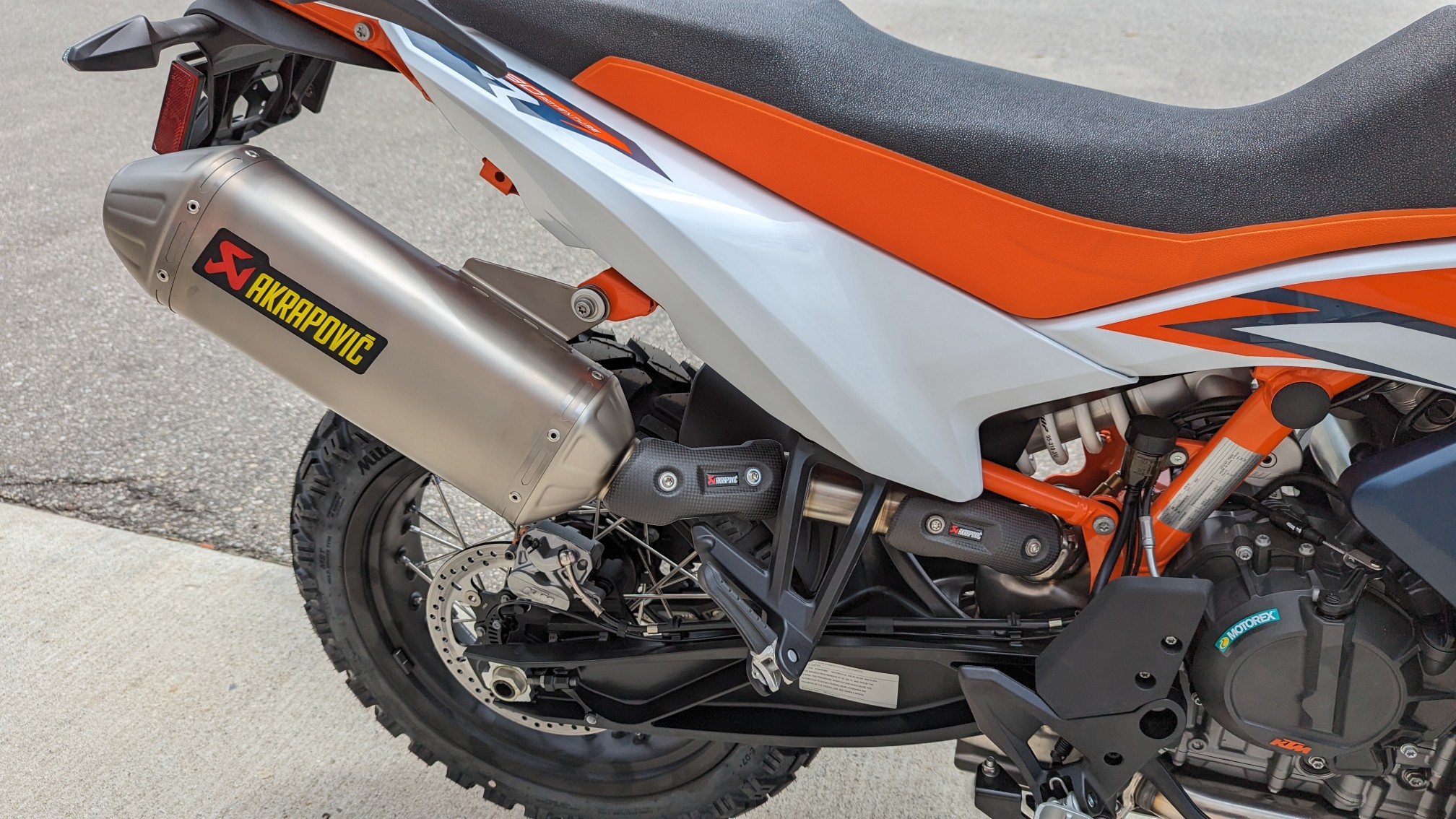 2024 KTM 890 Adventure R - Custom Build - Ride Into Winter Sale! - Photo 9