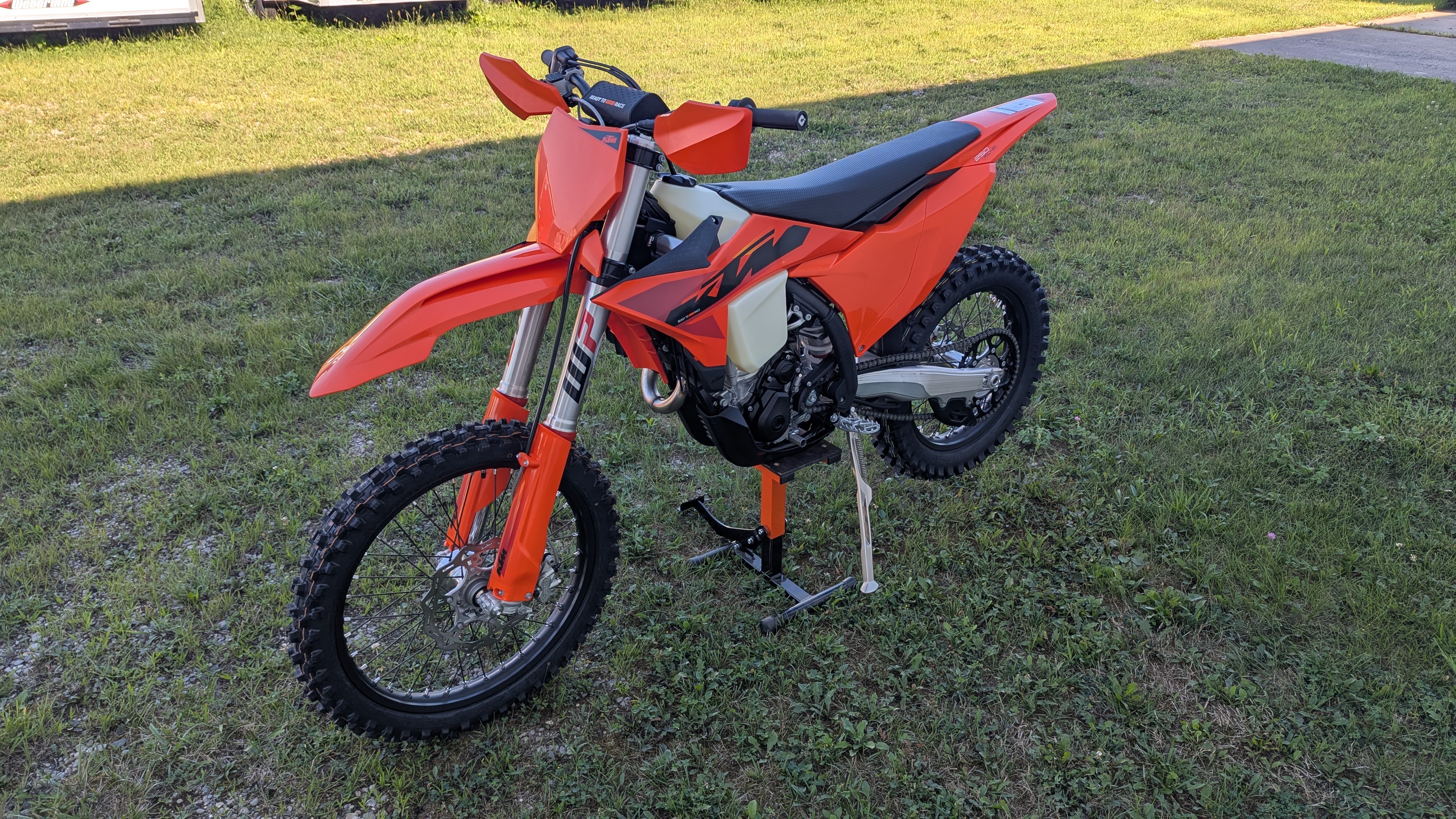 2025 KTM 250 XC-F - Ride Into Winter Sale! - Photo 5