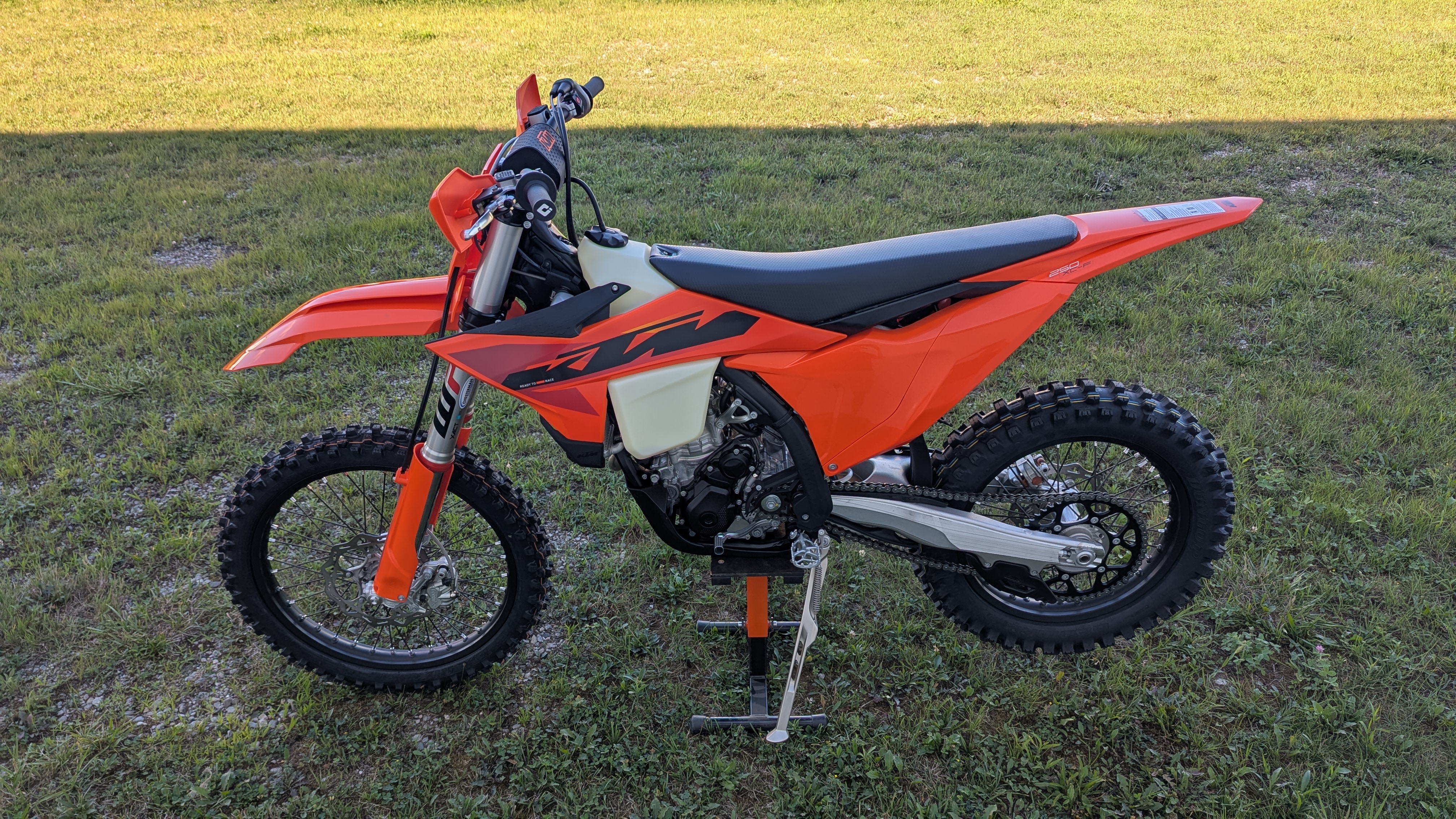 2025 KTM 250 XC-F - Ride Into Winter Sale! - Photo 6