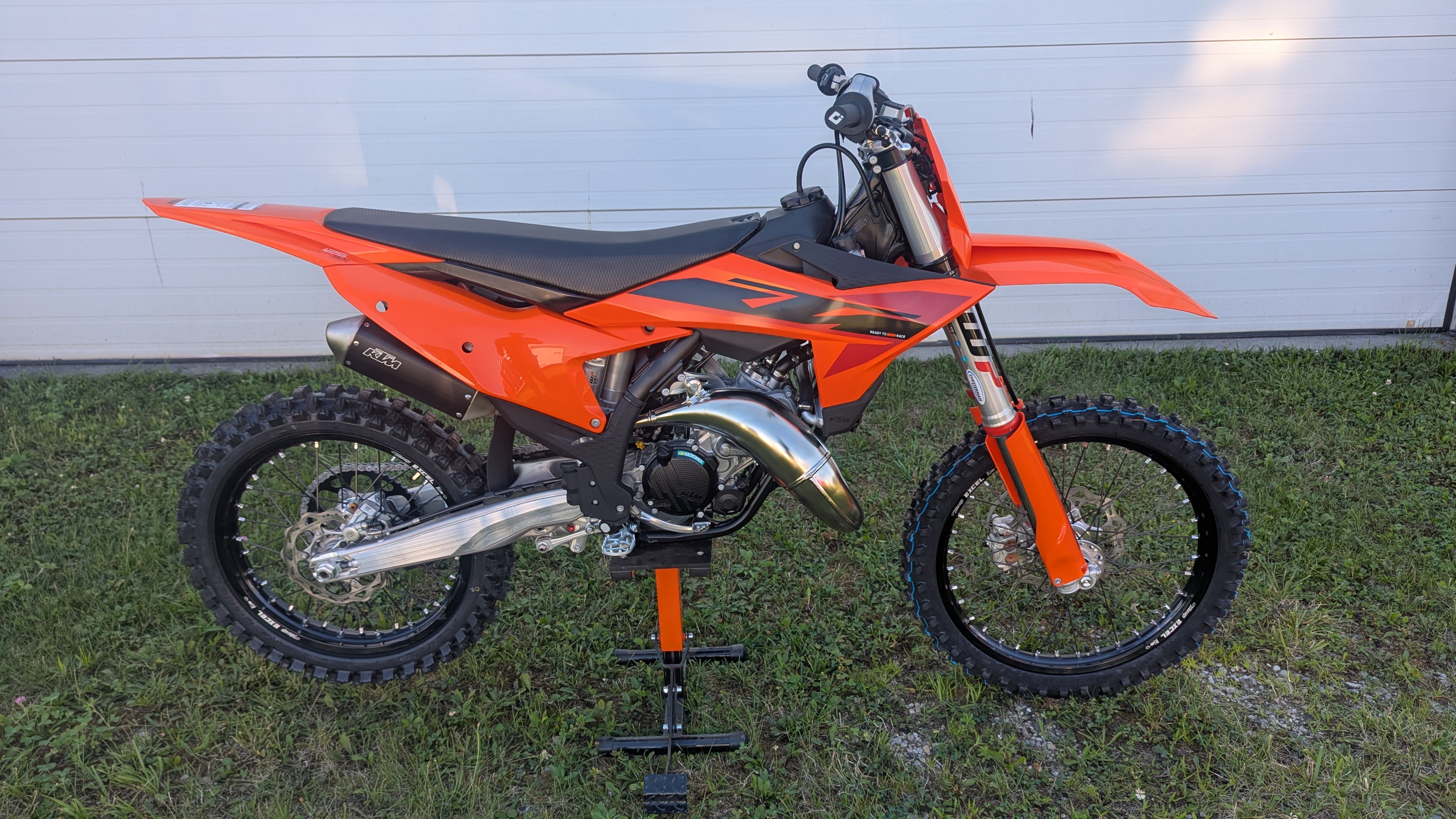2025 KTM SX 125 - Ride Into Winter Sale! - Photo 2
