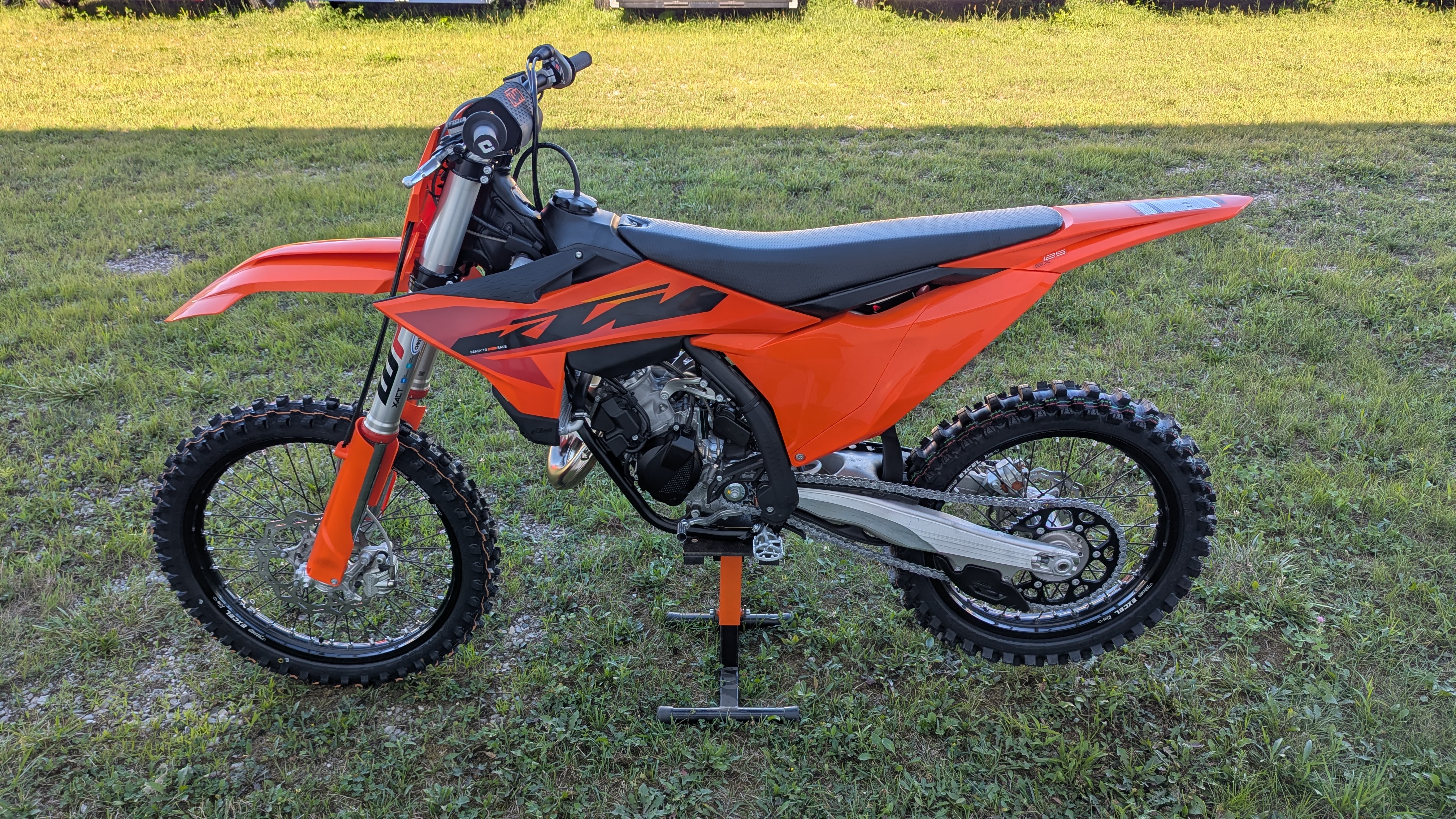 2025 KTM SX 125 - Ride Into Winter Sale! - Photo 6